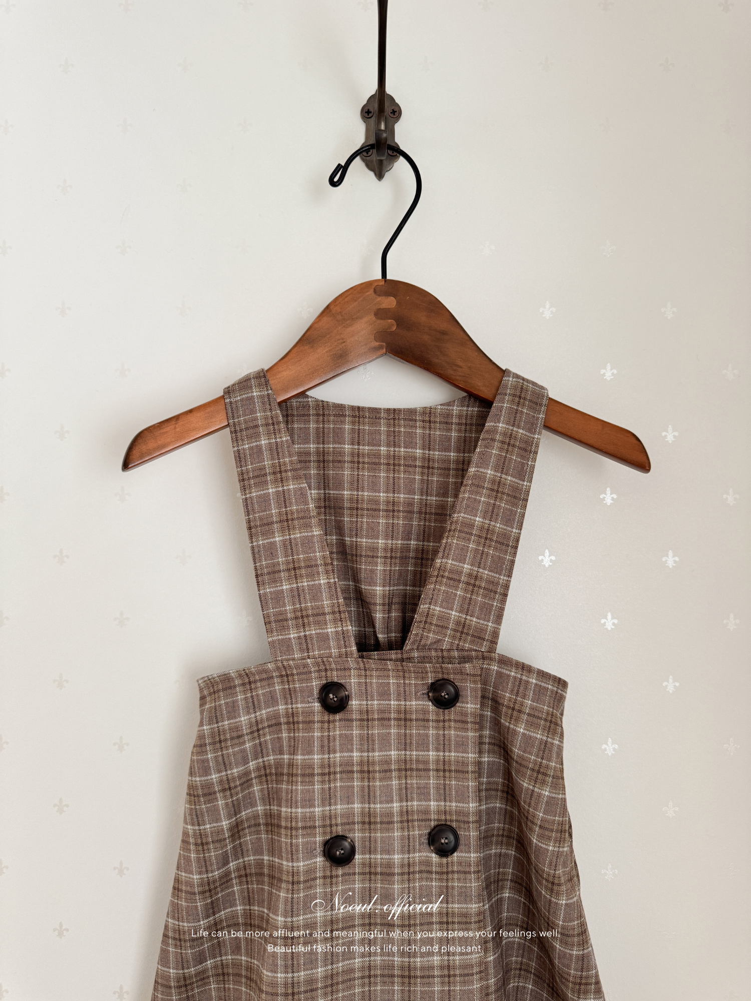 Rommy check one-piece