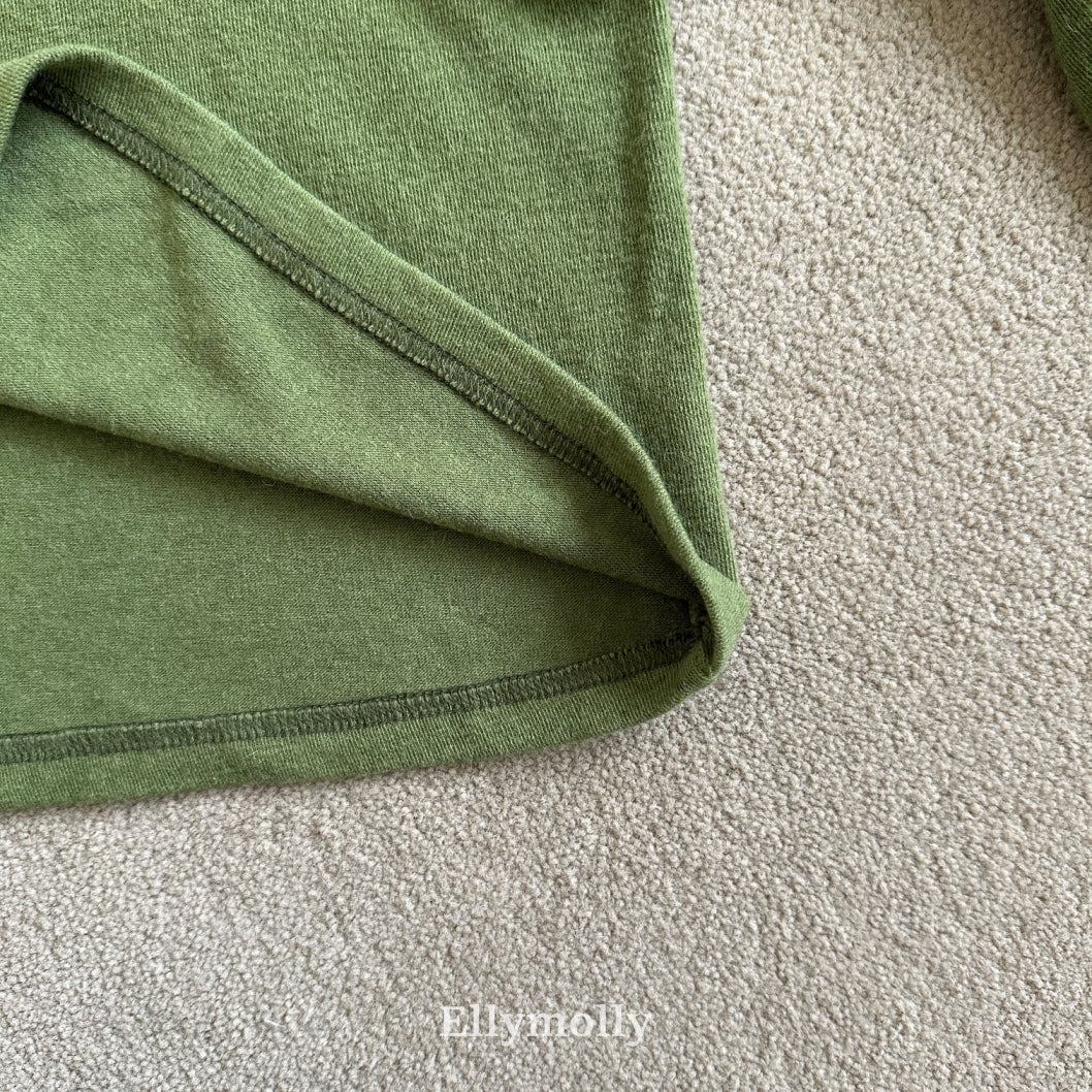 ［ELLY MOLLY］Snow warm turtleneck tee