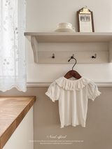 Frill collar puff tops