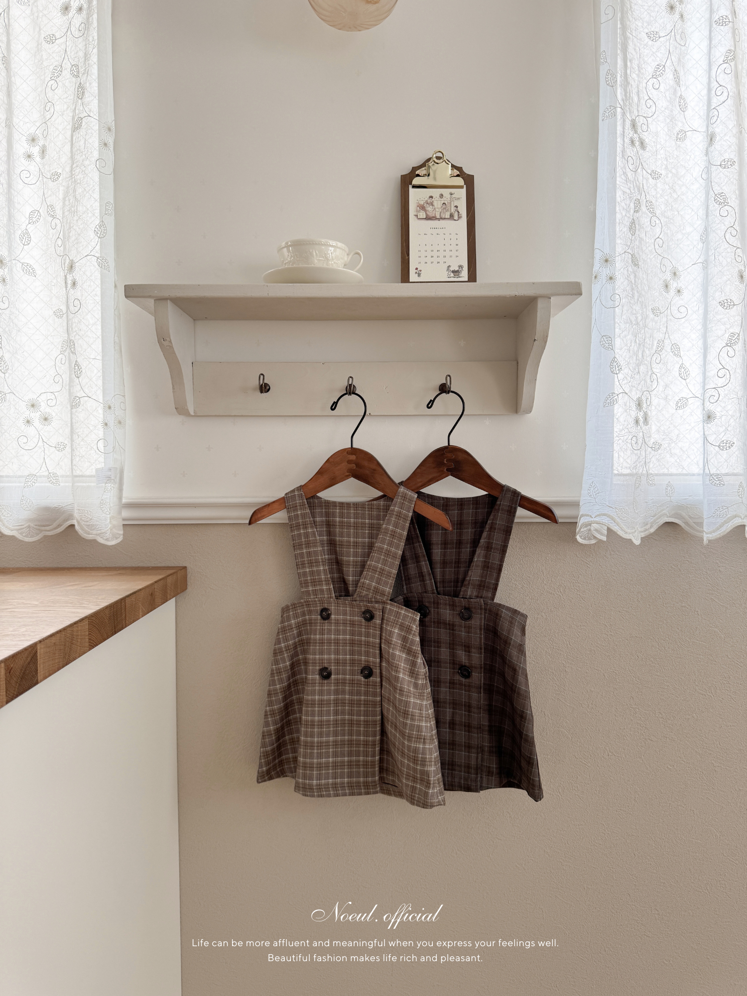 Rommy check one-piece