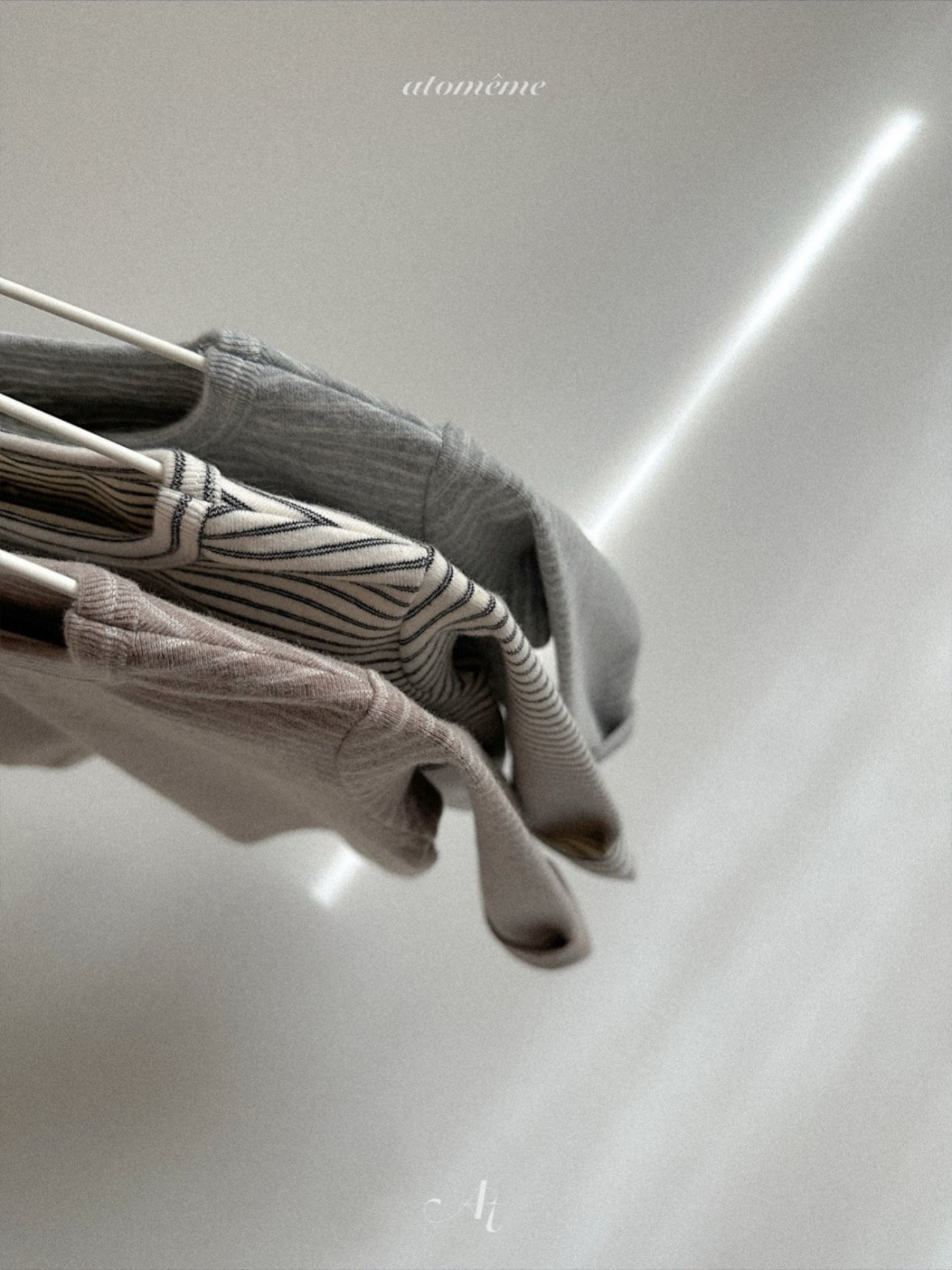 [atomeme] Iro Stripe Tee