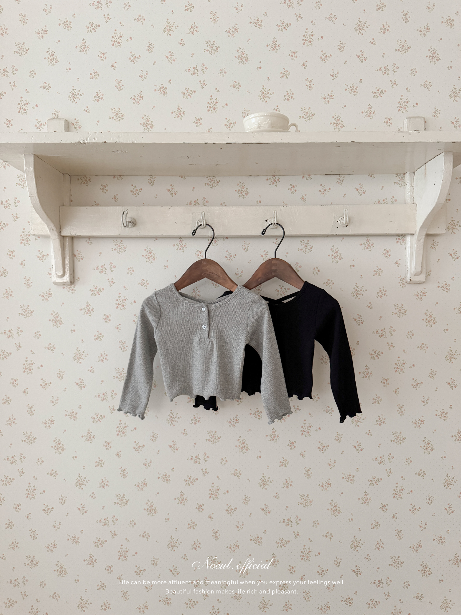 Heart button cross tee