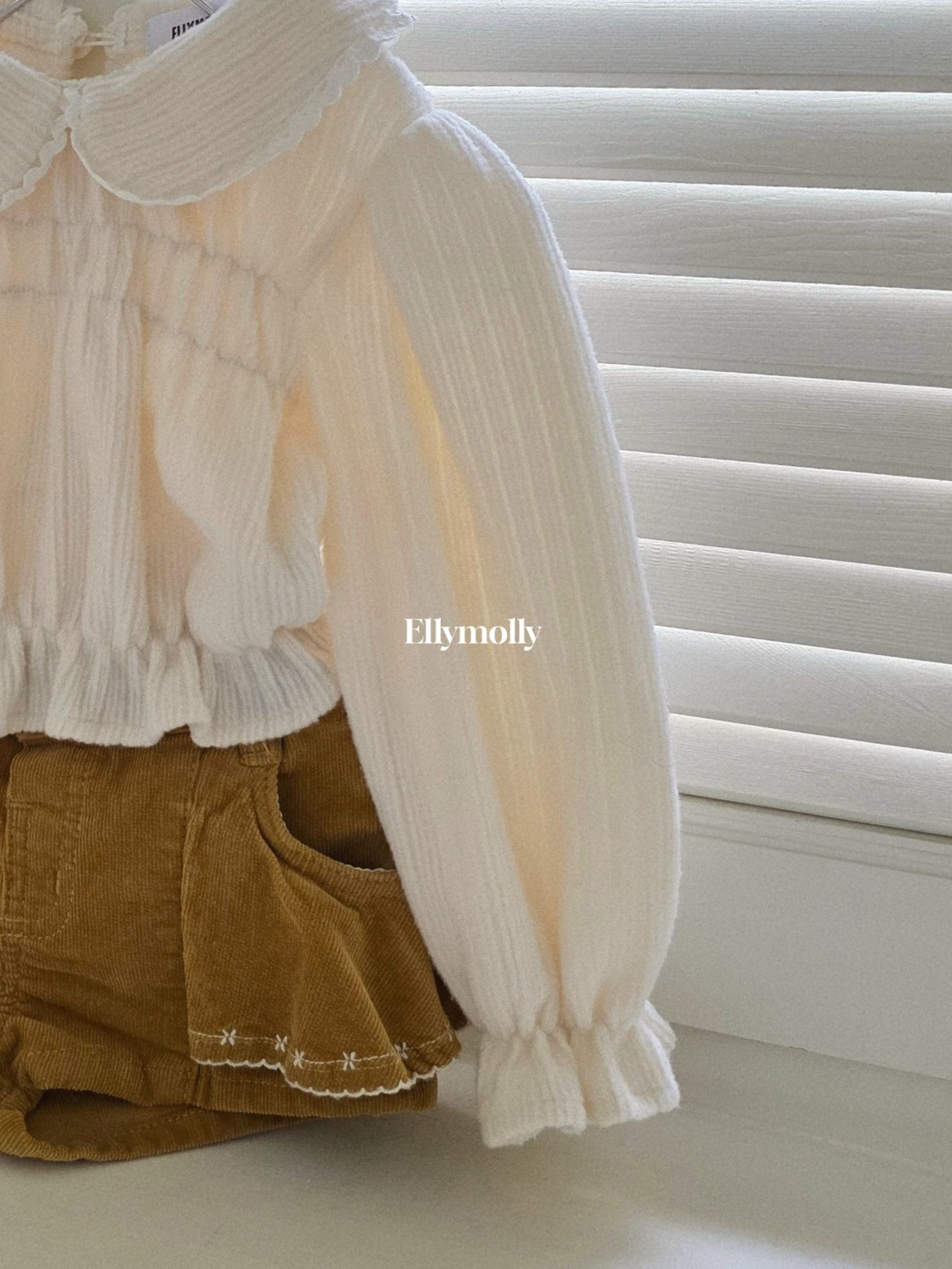 ［ELLY MOLLY］Honey round collar blouse