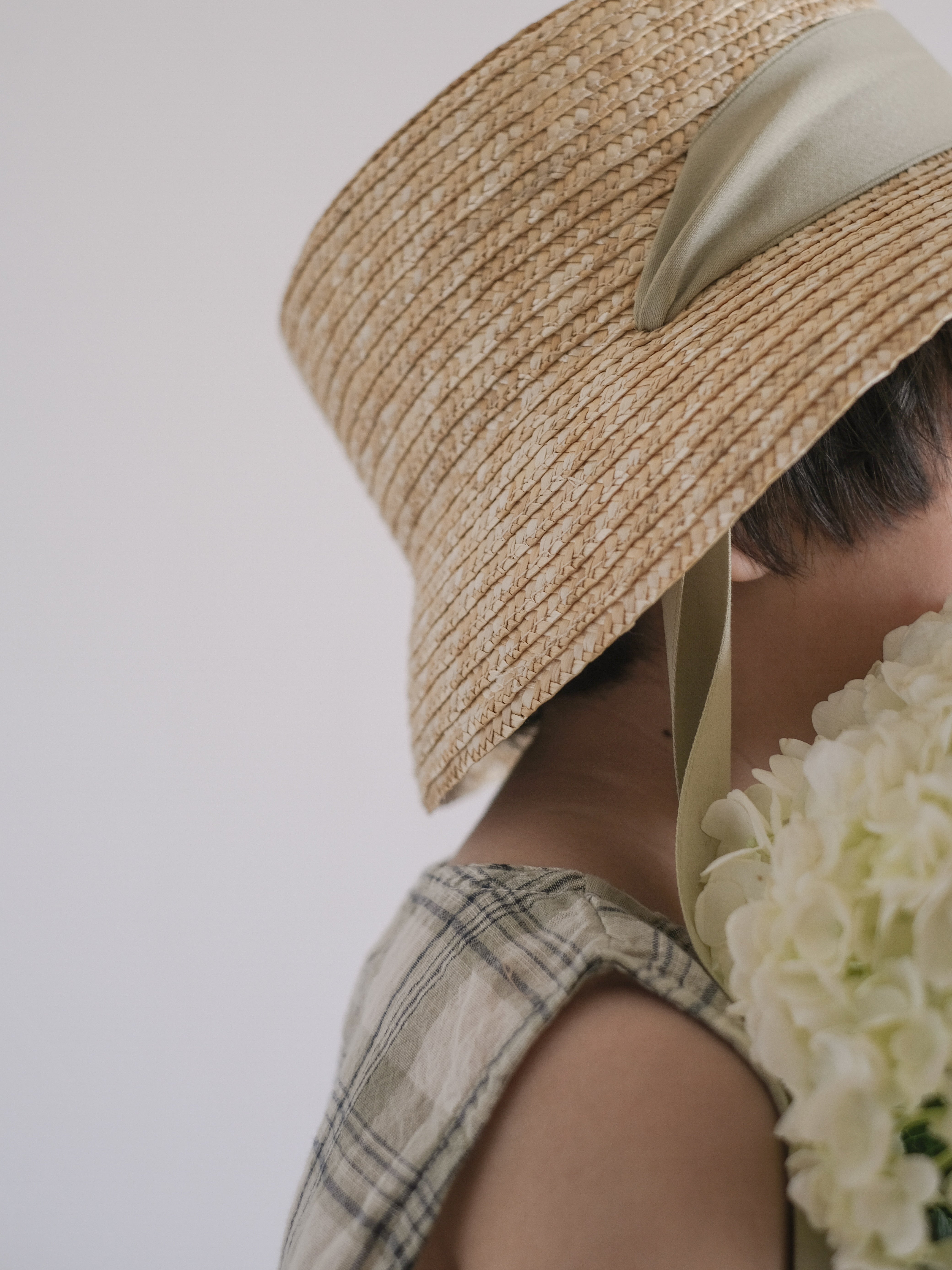 Color ribbon straw hat