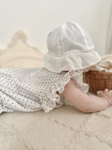 Dot frill suit