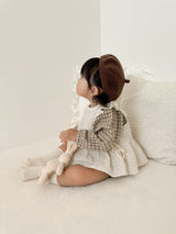 Lace frill bebe vest