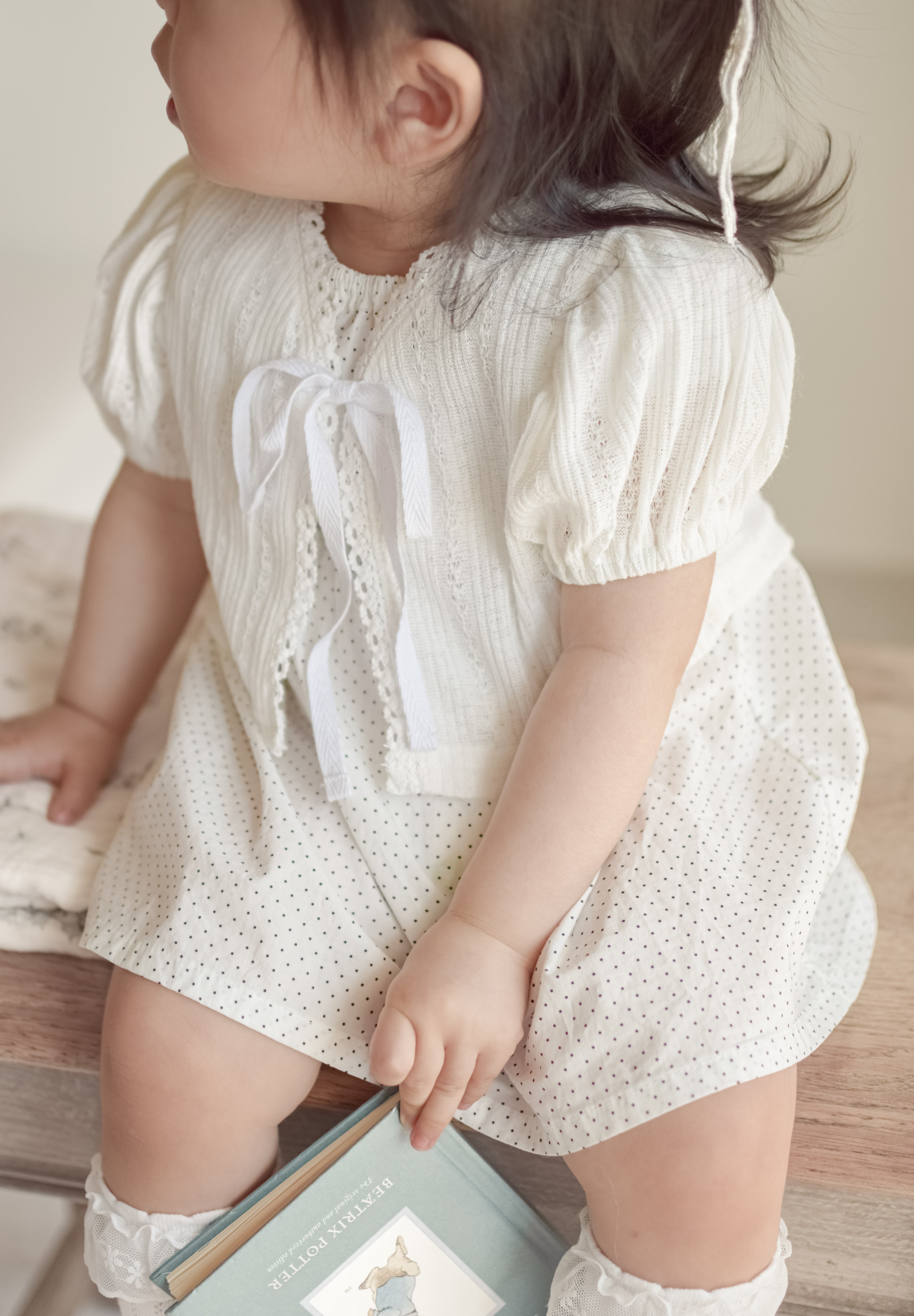 Milk bolero cardigan