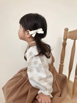 Flower shirring blouse