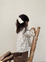 Flower shirring blouse