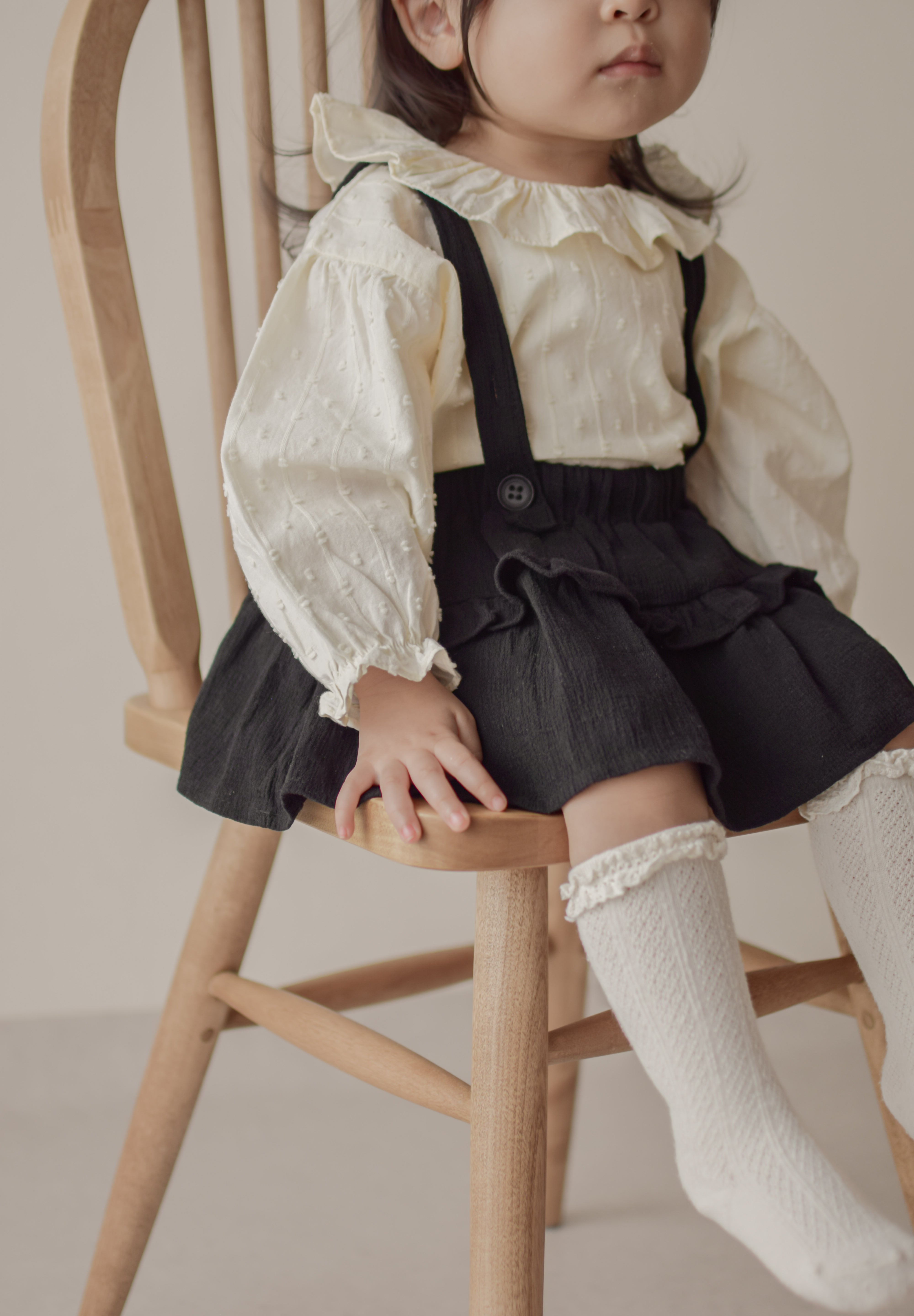 Snow ruffle blouse
