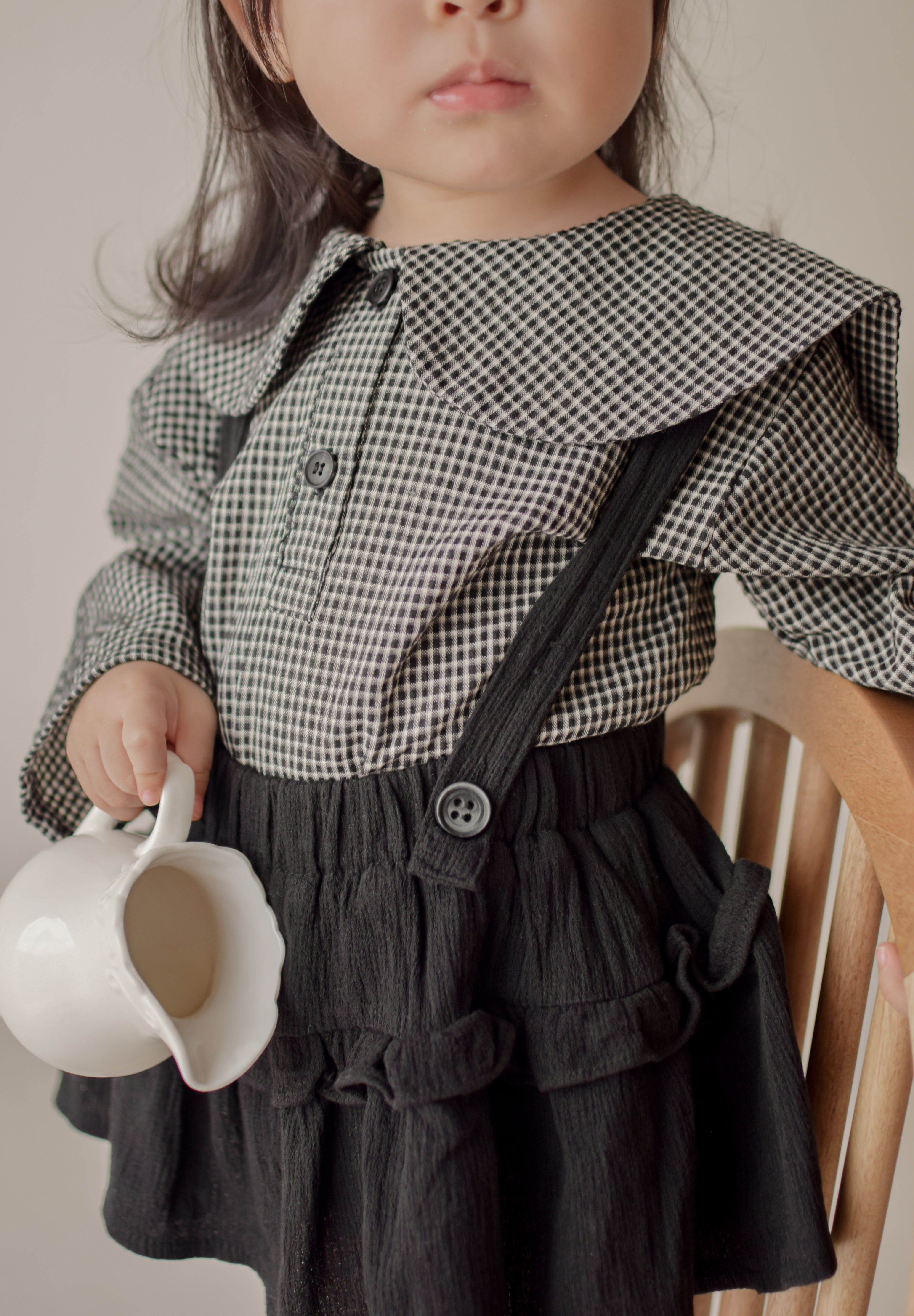 Check collar blouse