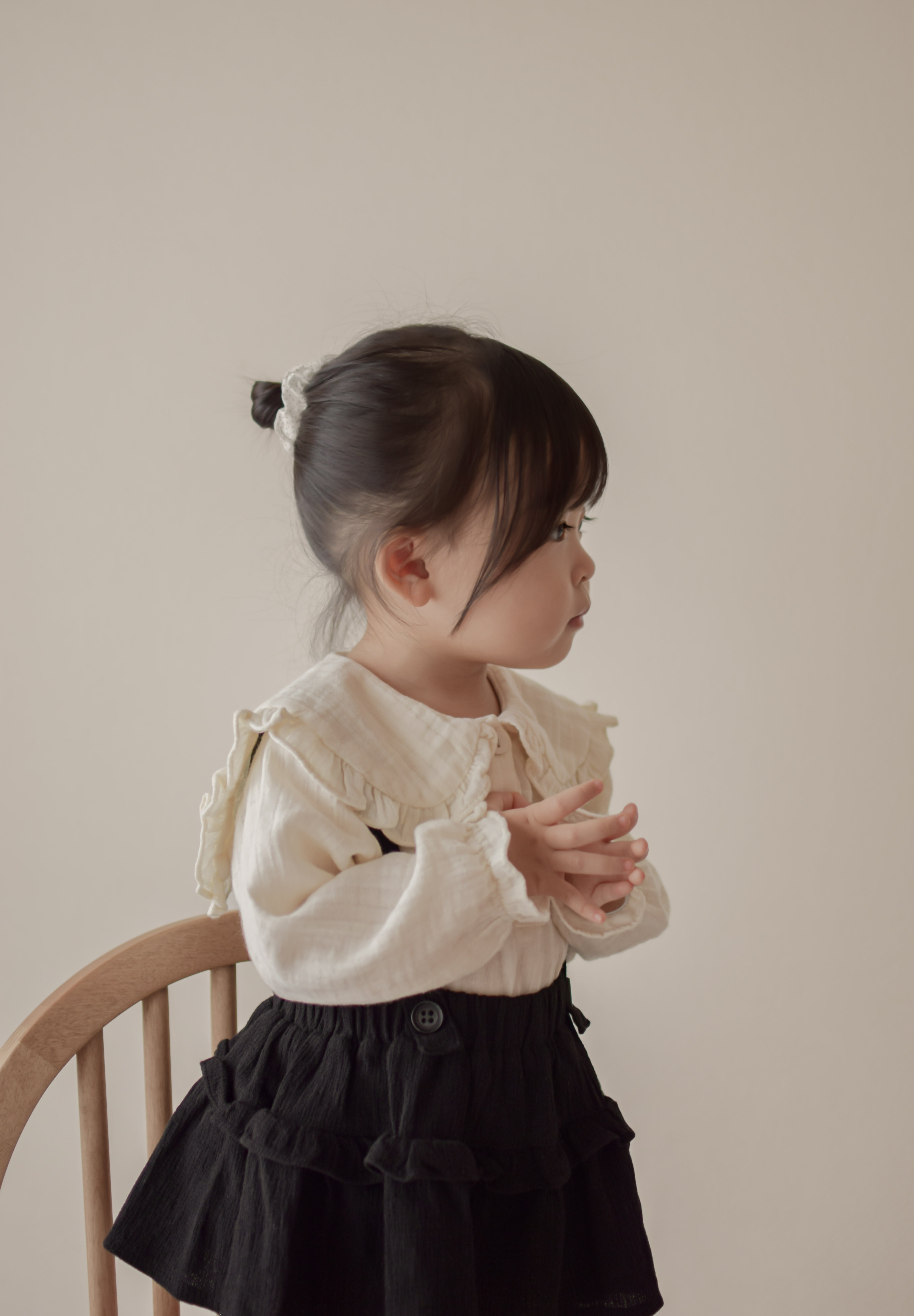 Sara collar blouse
