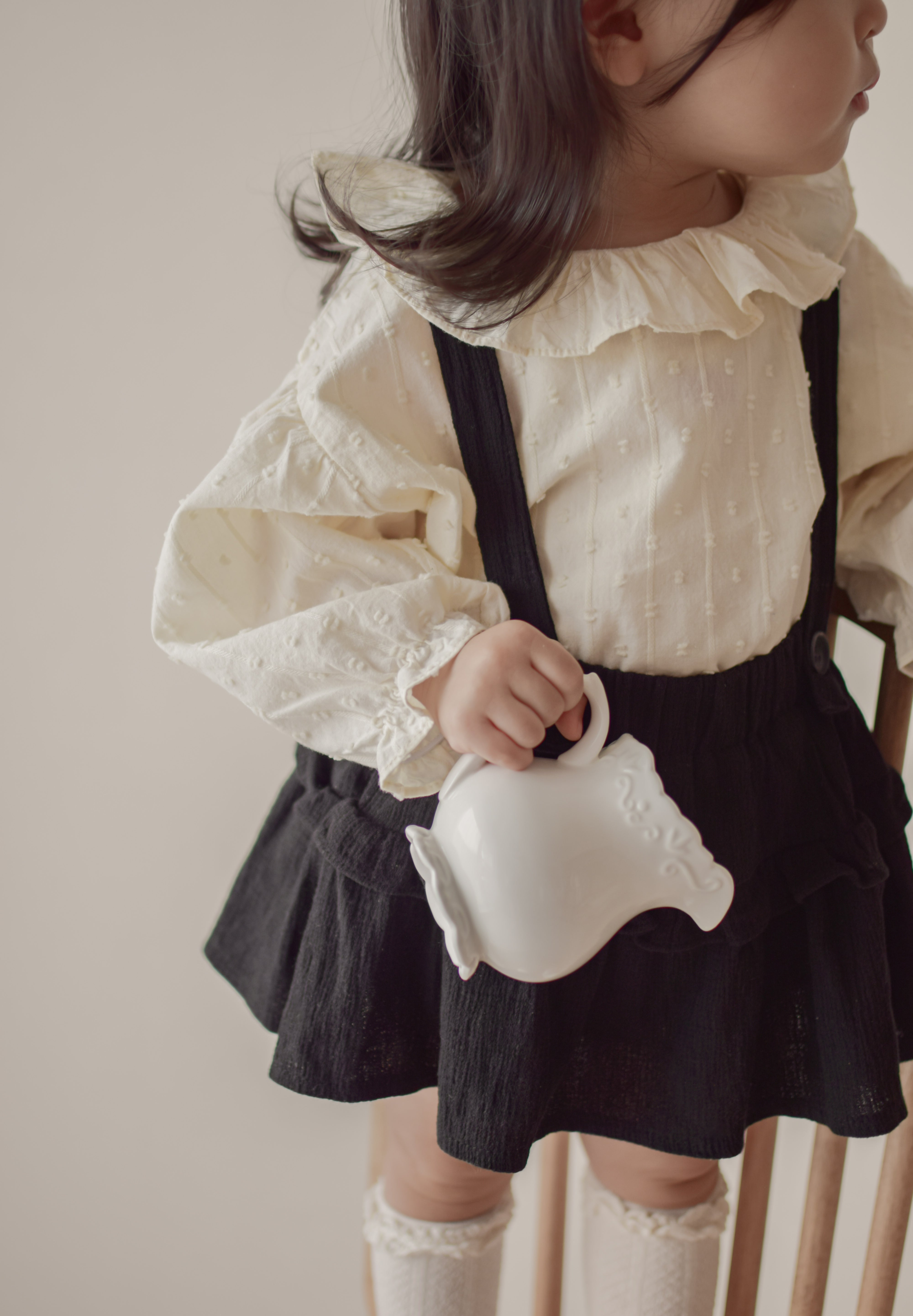 Snow ruffle blouse