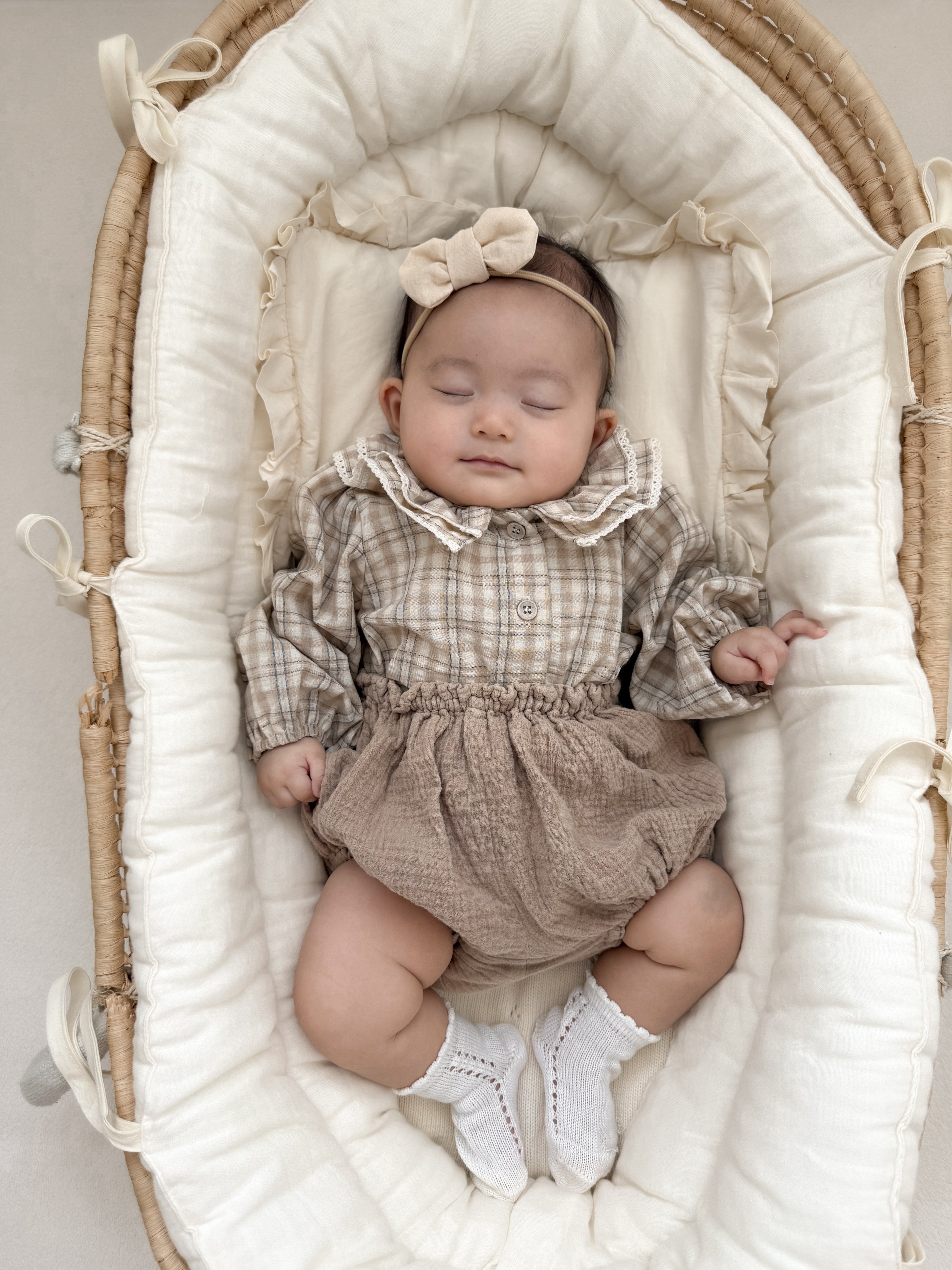 Petit check frill blouse