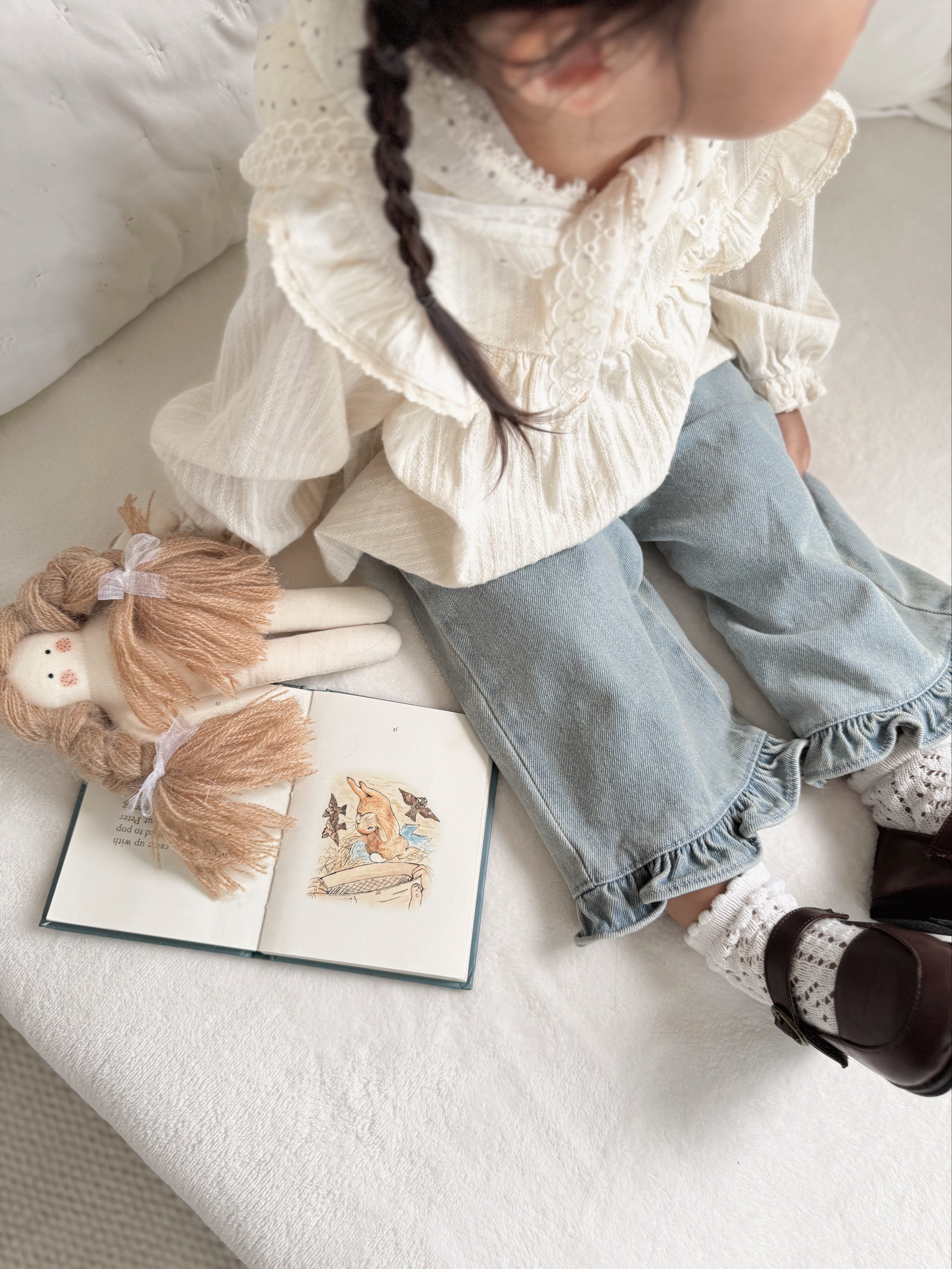 Straight frill pants