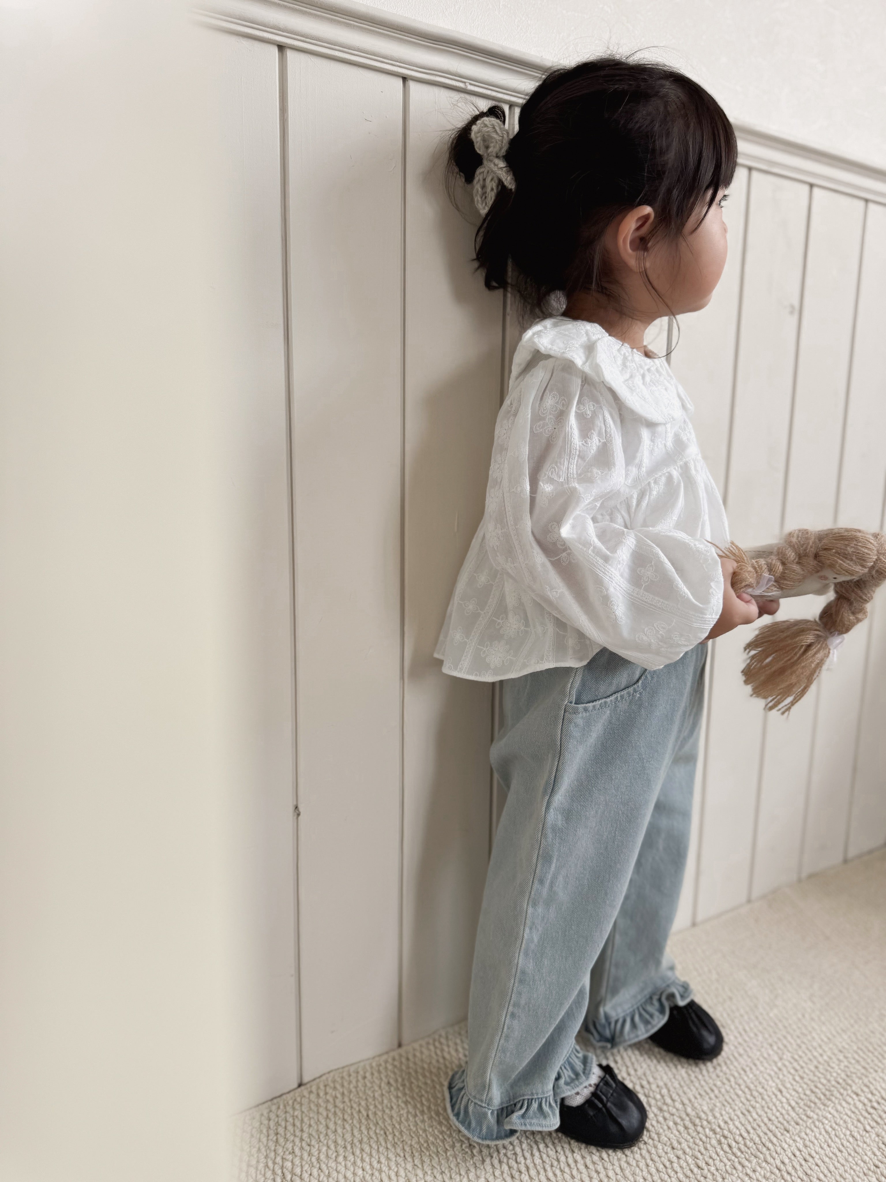 Straight frill pants