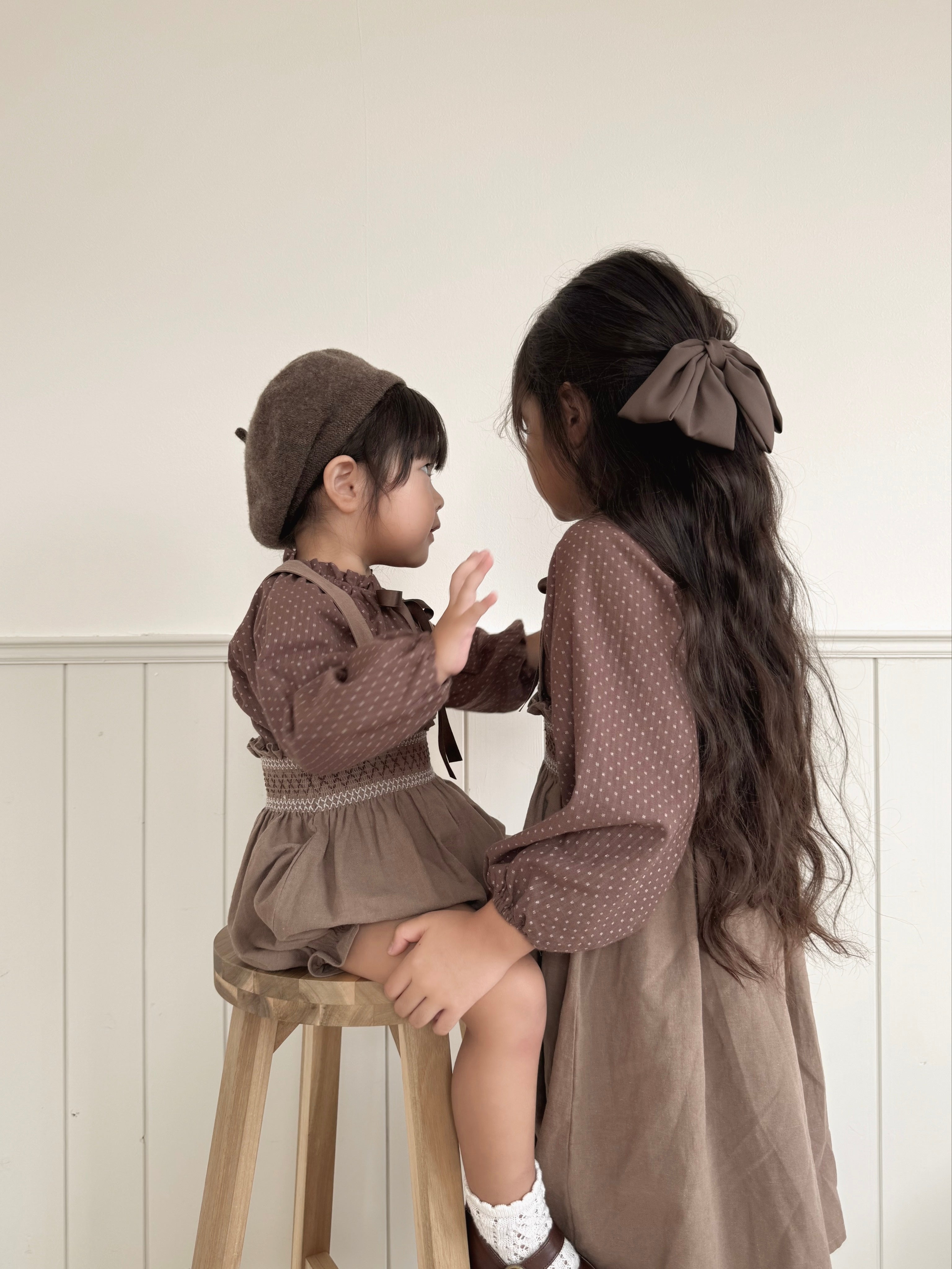 Monde embroidery blouse