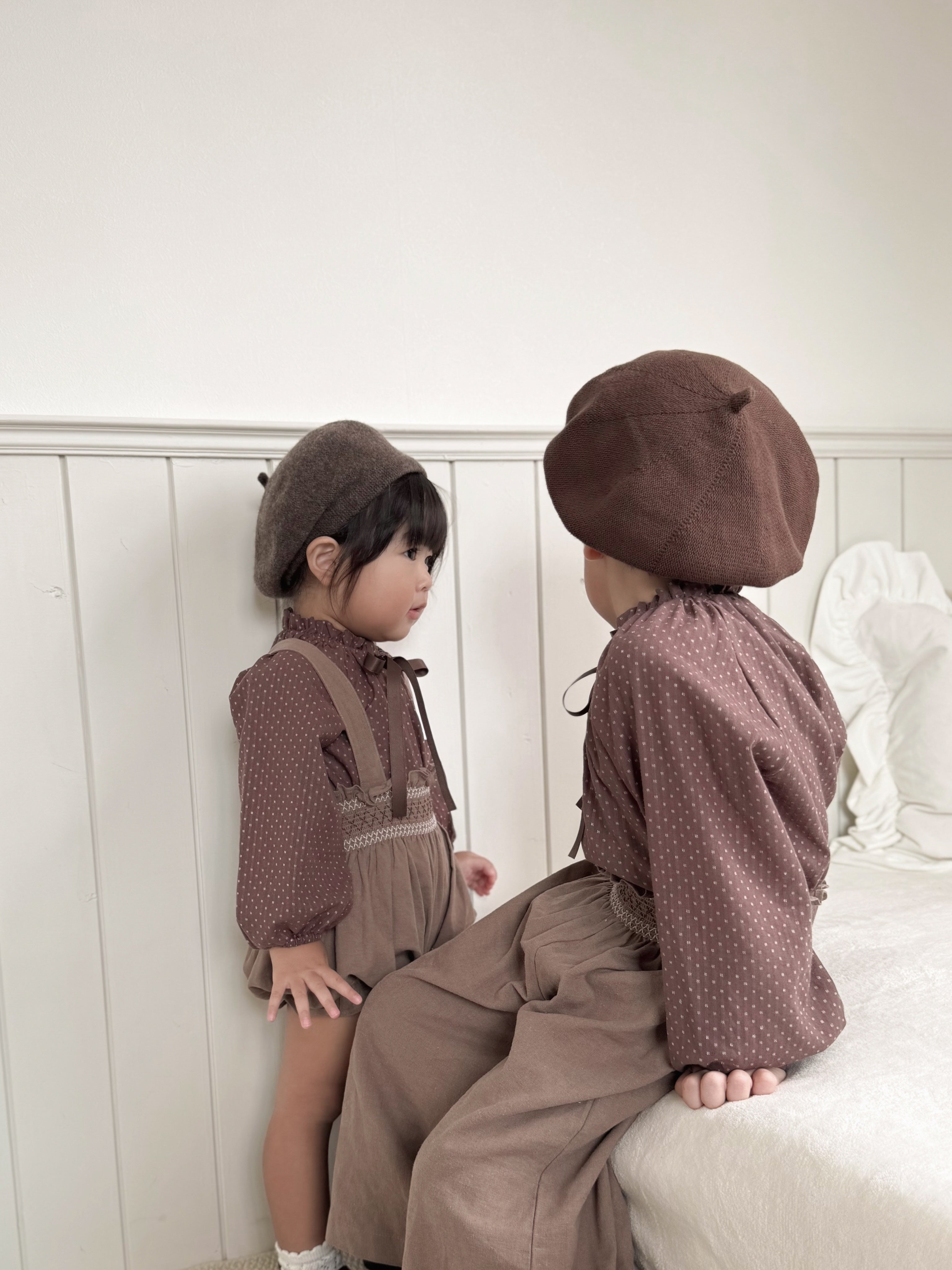 Monde embroidery suit