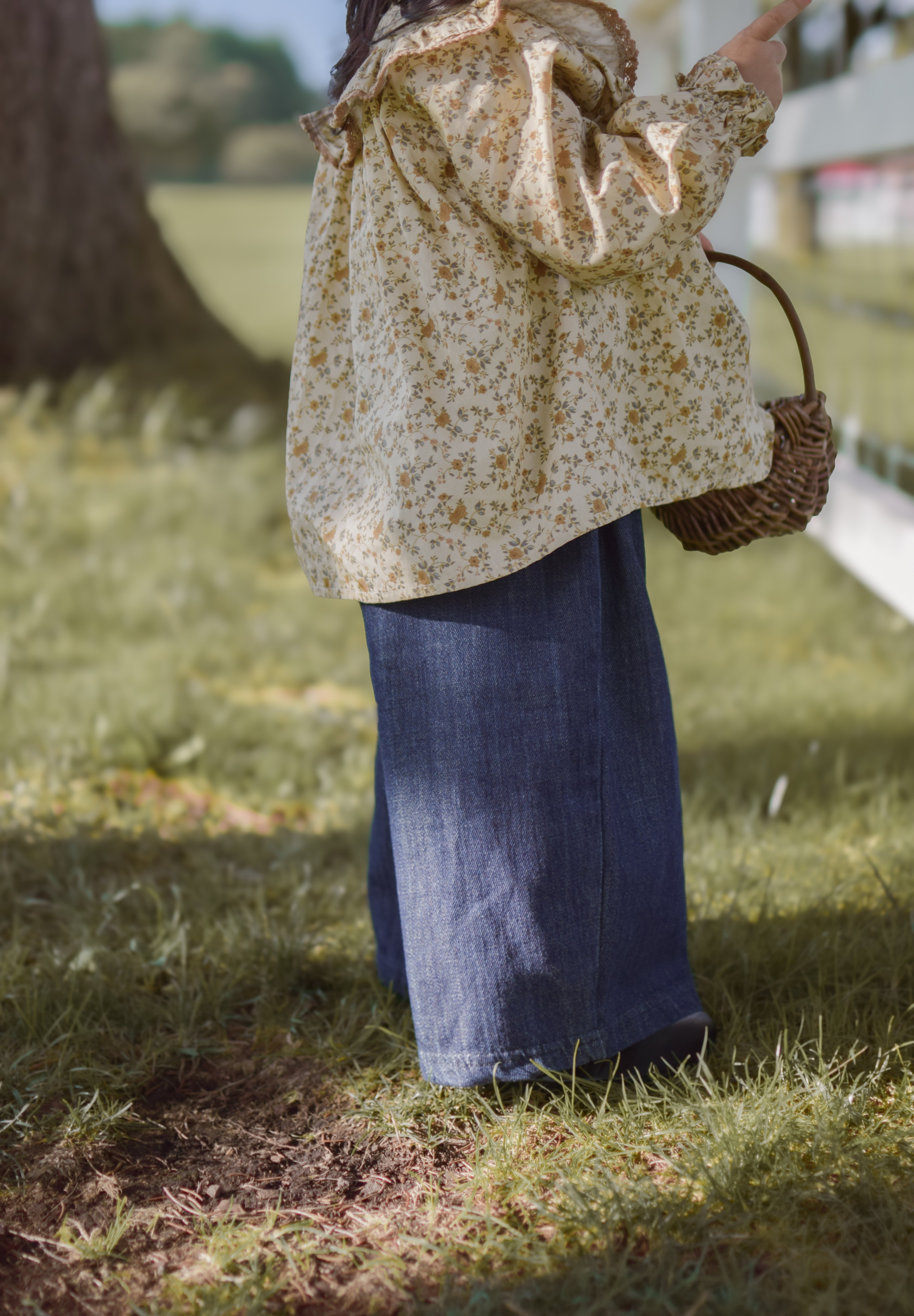 Bebe natural denim pants