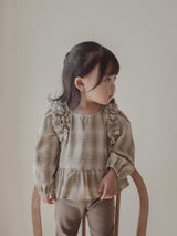 Mono frill blouse