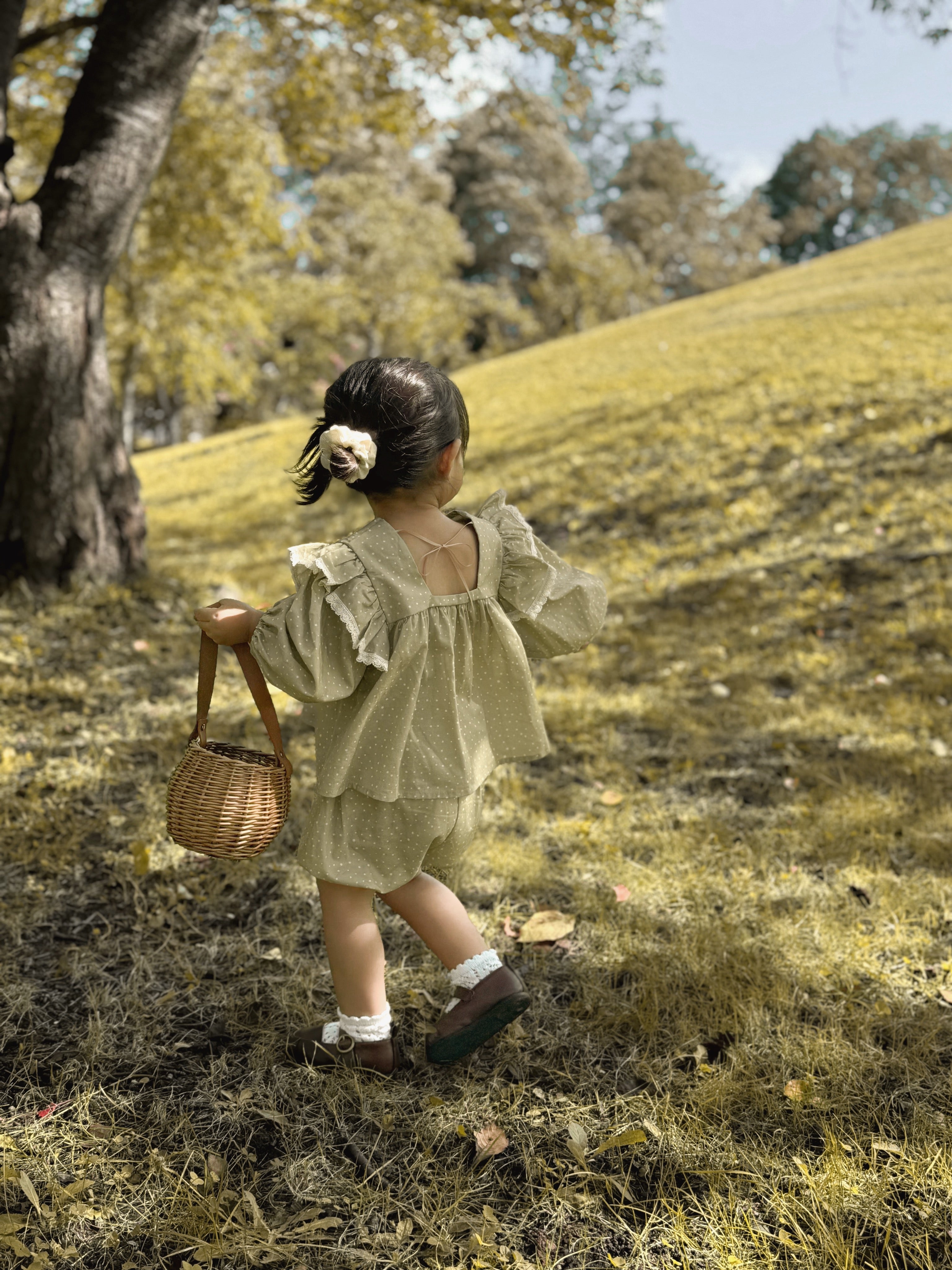 Dot frill blouse & bloomer set
