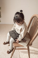 Suede ribbon strap shoes