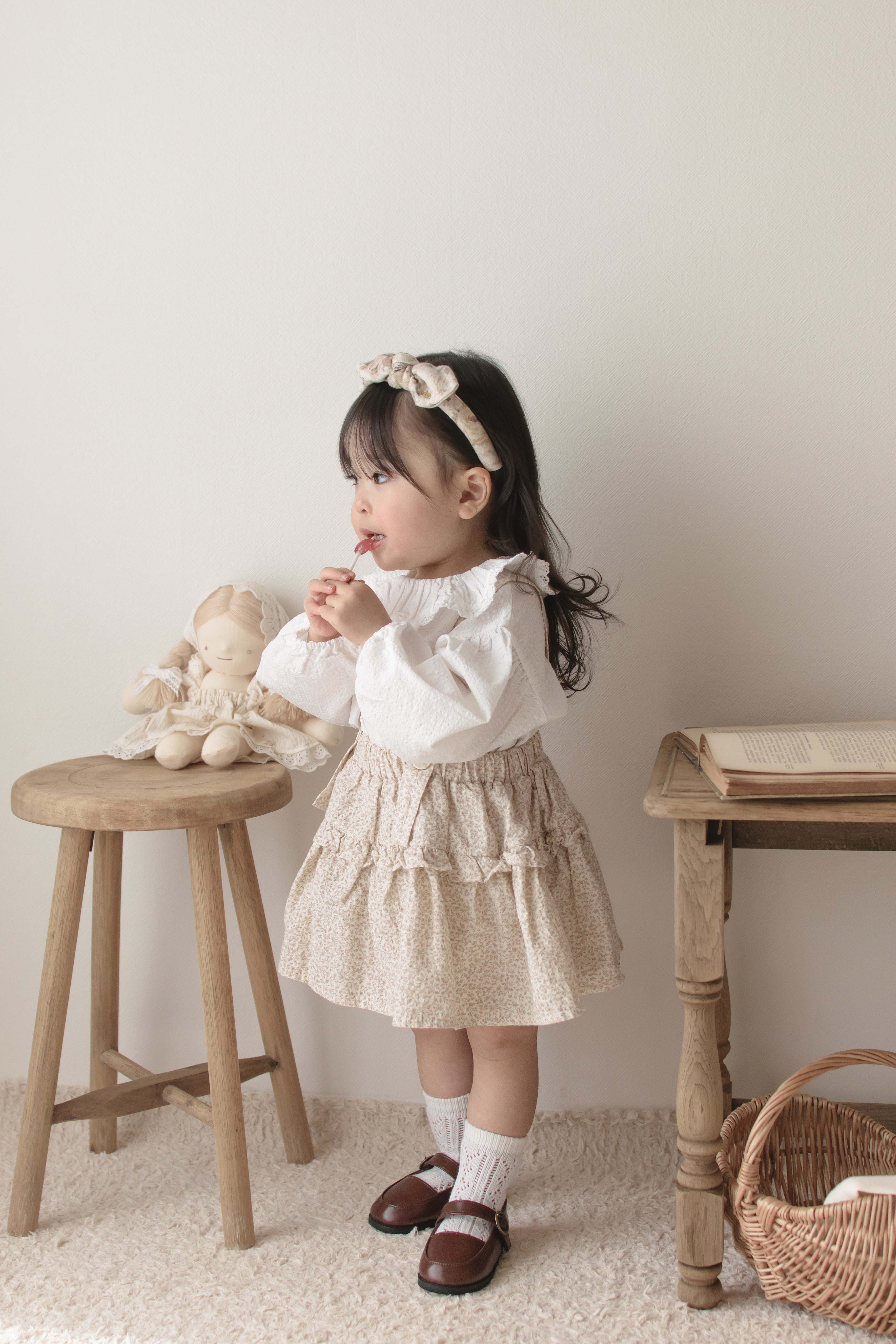 Dobby frill suspender skirt