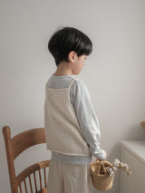 Annie knit vest