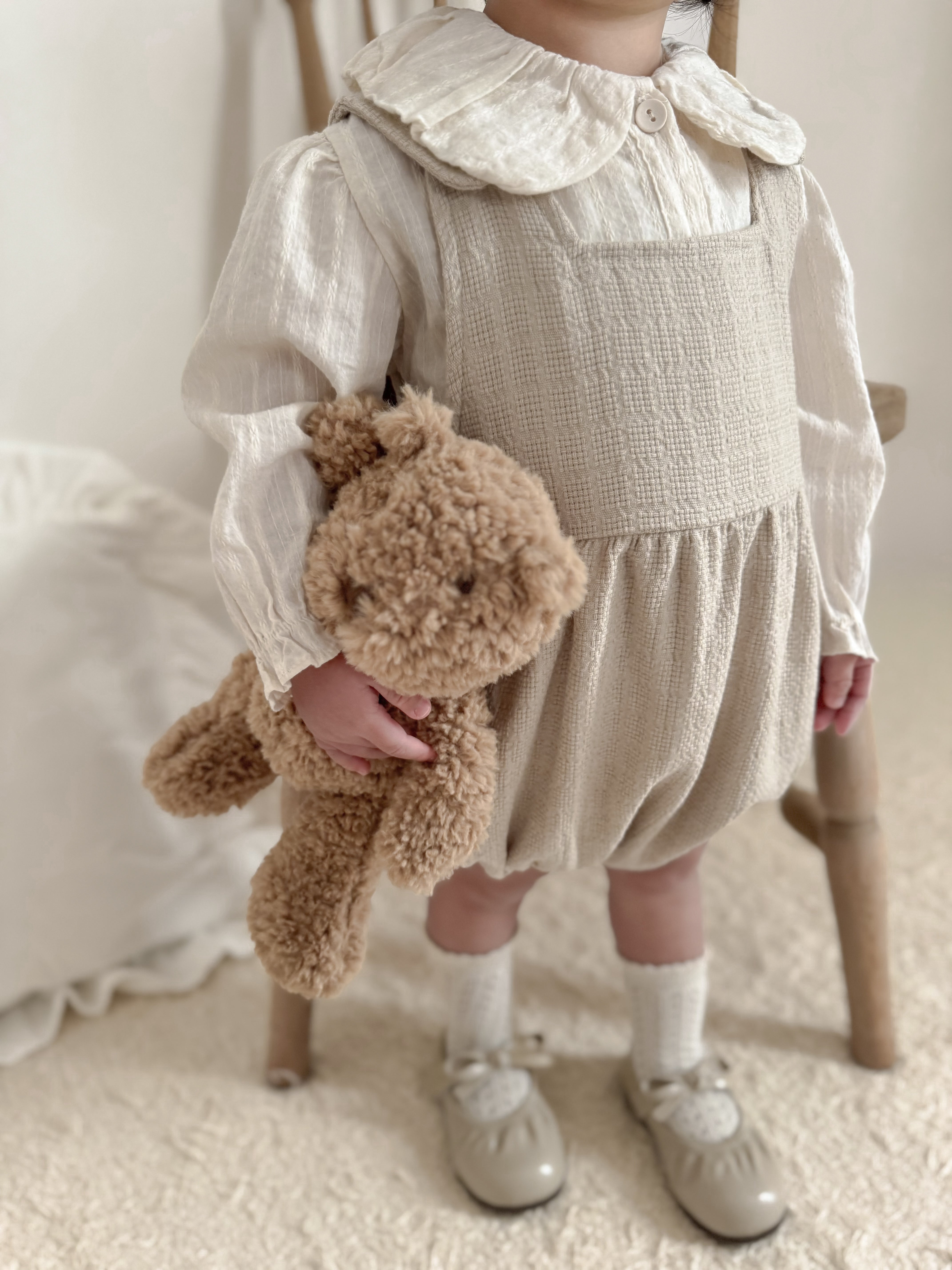 Bloom collar blouse