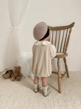 Bloom collar blouse
