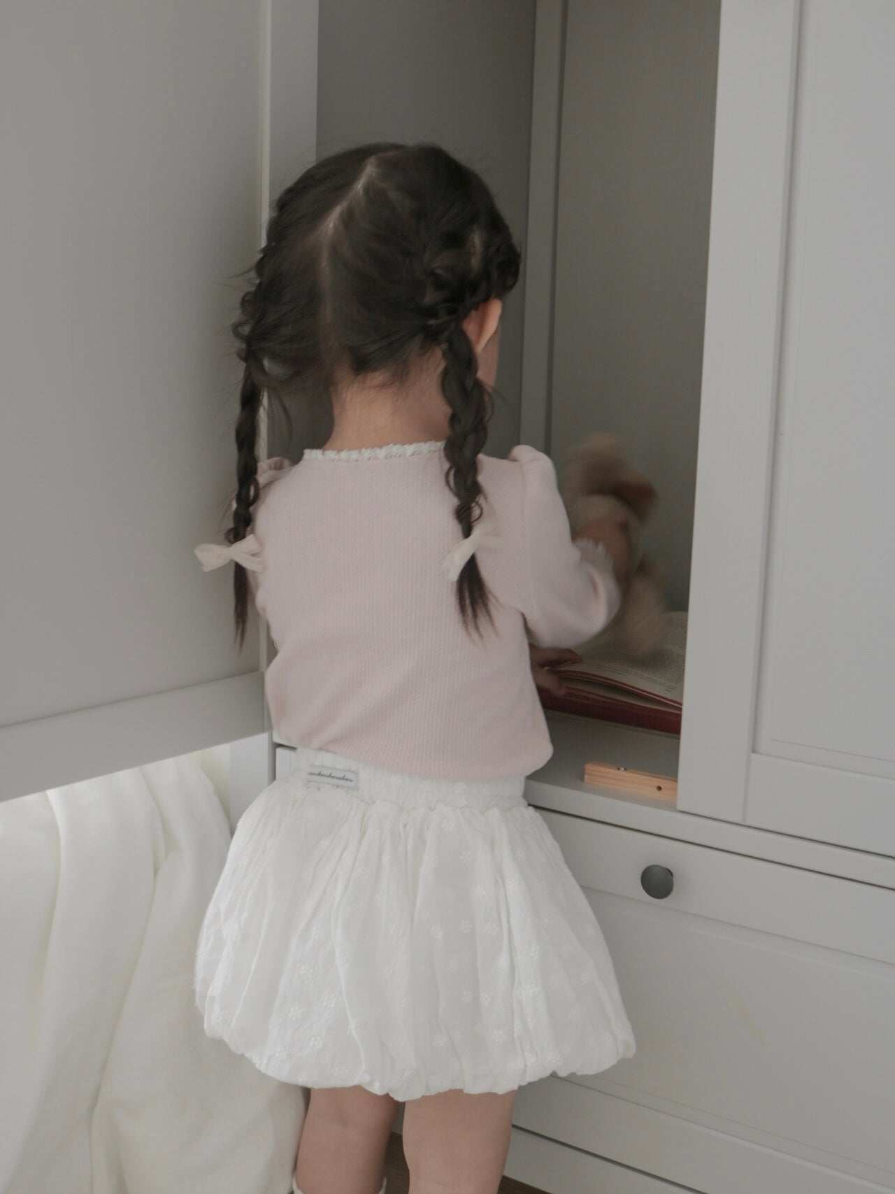 Mable ribbon lace tee