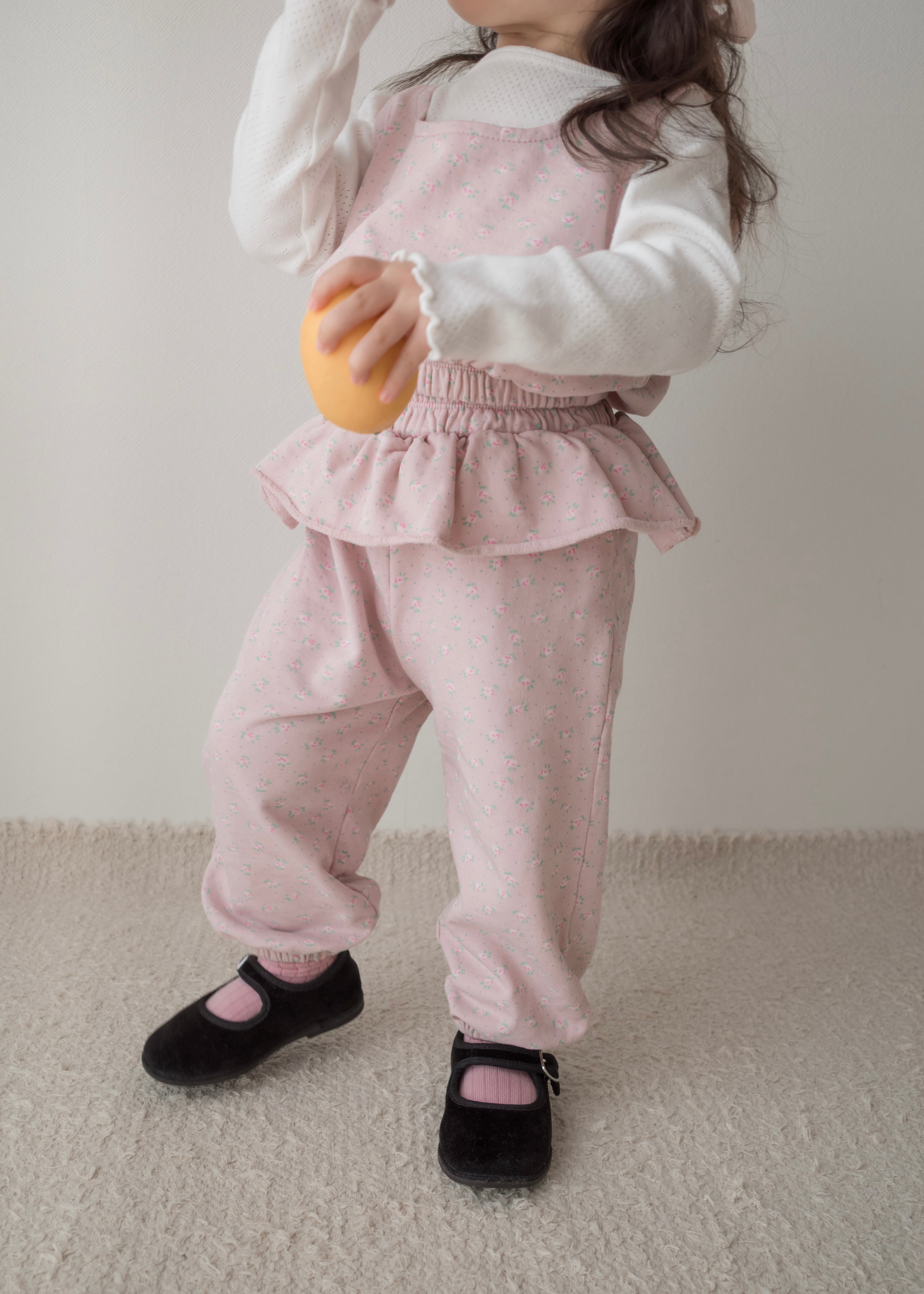 Rozy petal pants