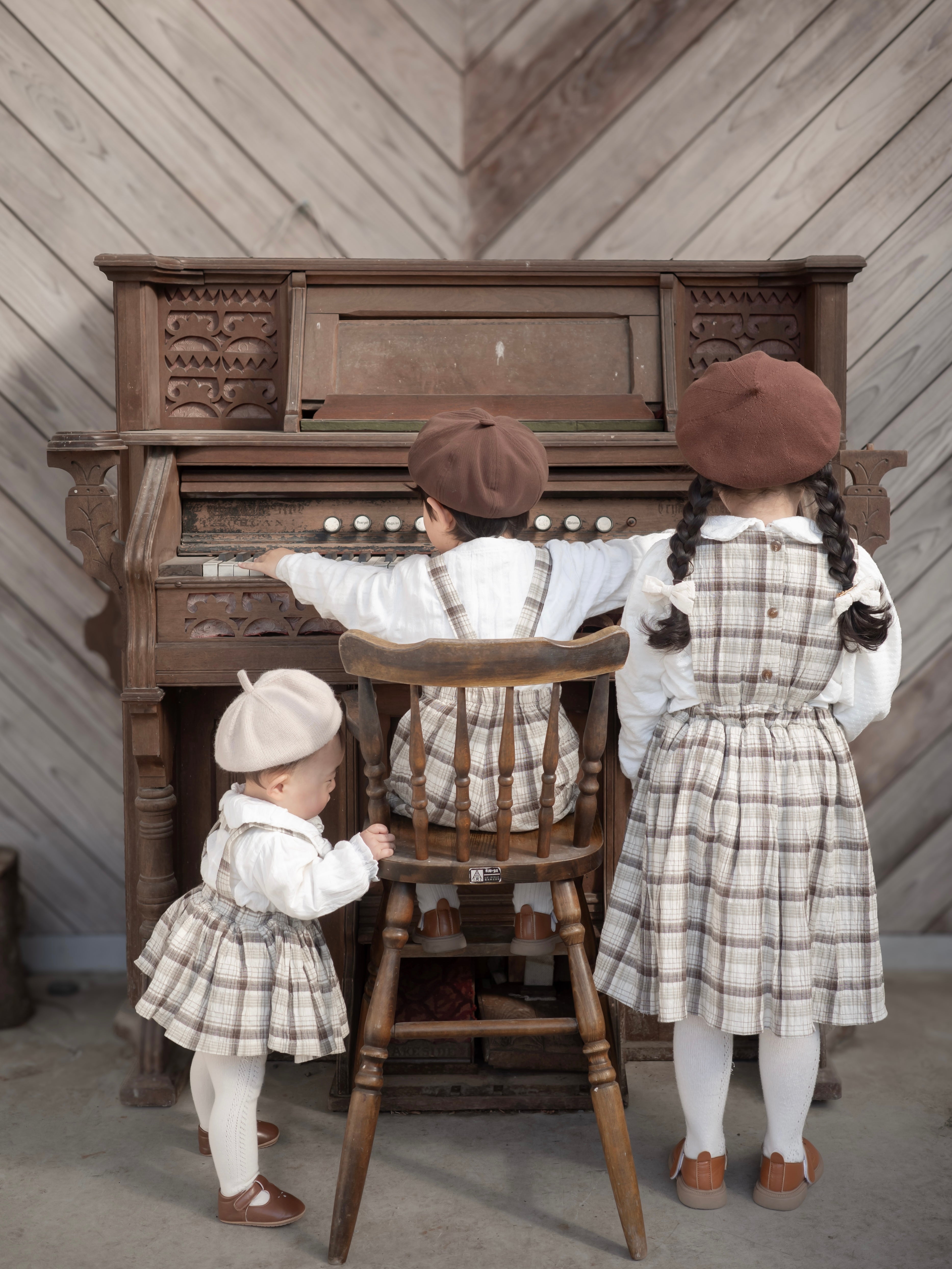 Miserable check bloomer skirt