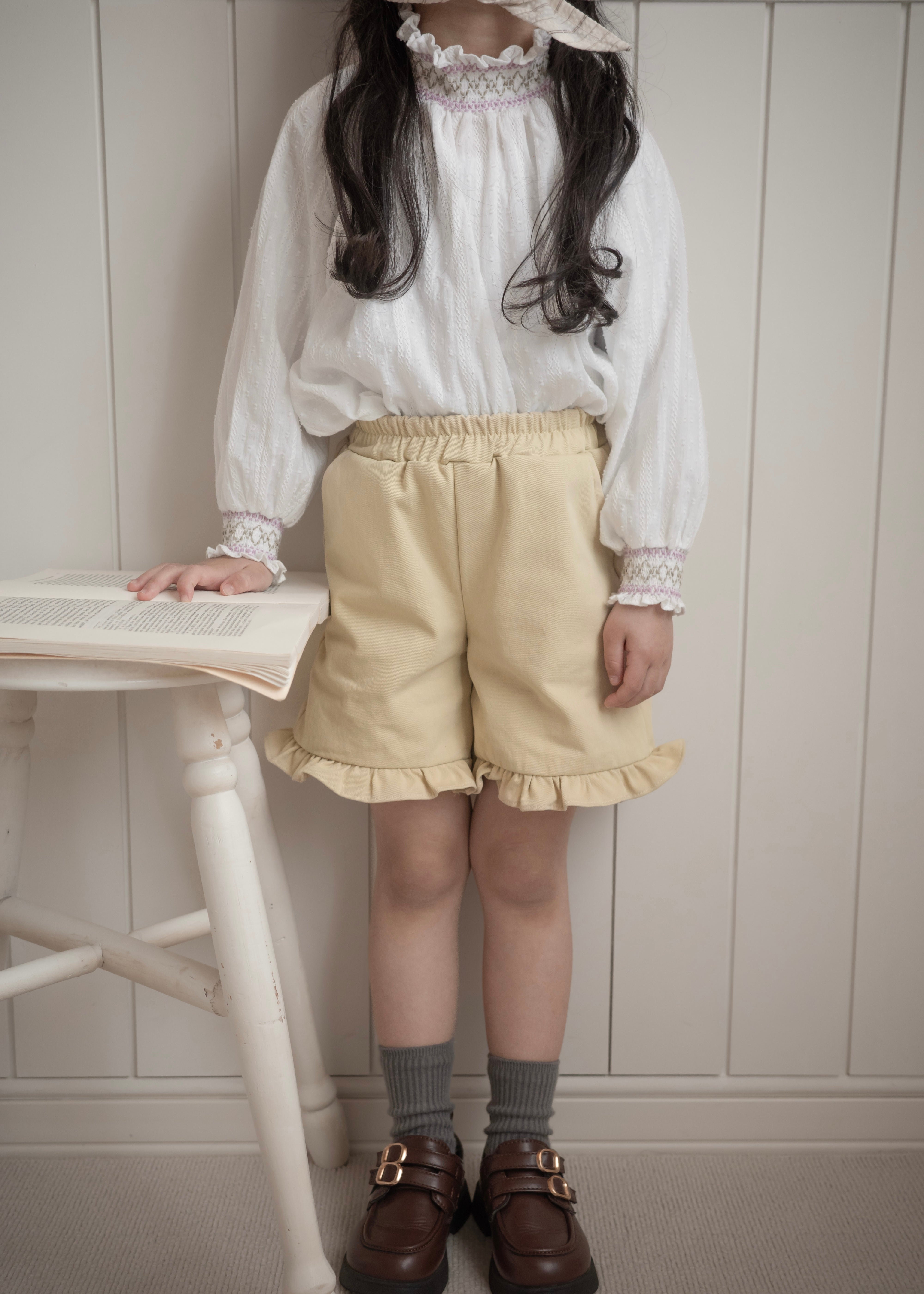 Frill short pants