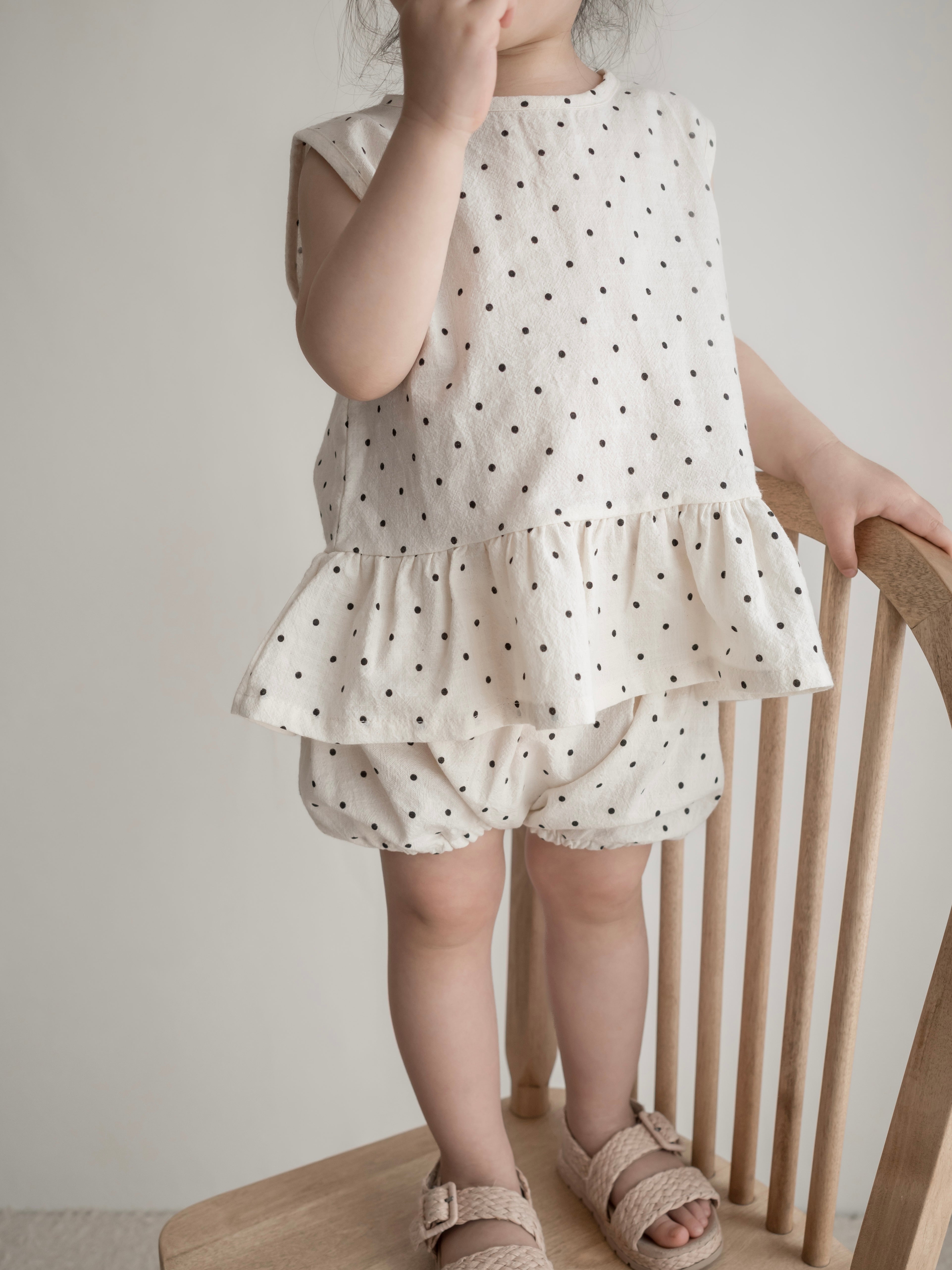Dot frill set