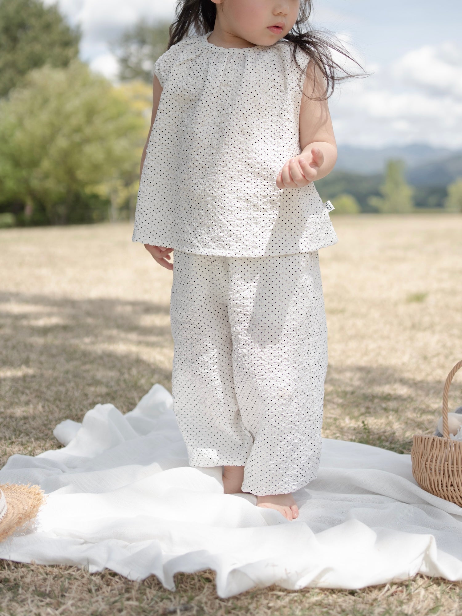 Dot crinkle jogger pants