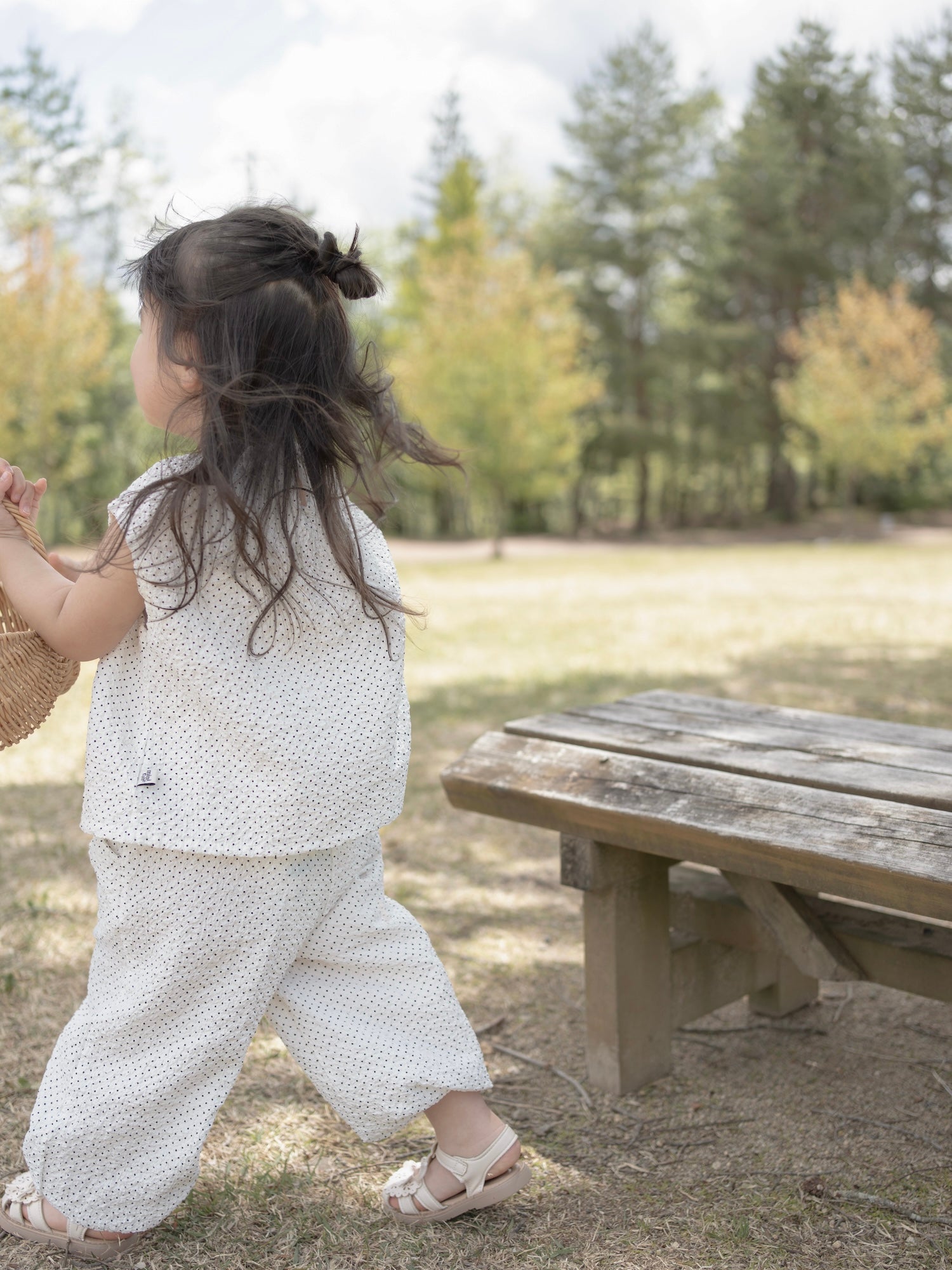 Dot crinkle jogger pants