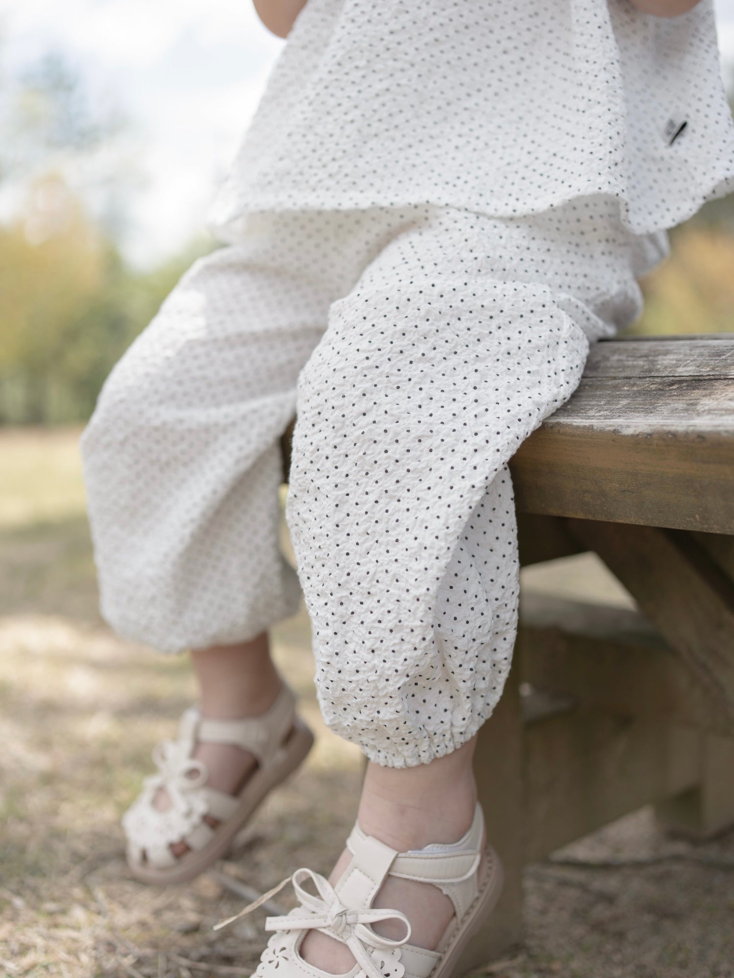 Dot crinkle jogger pants