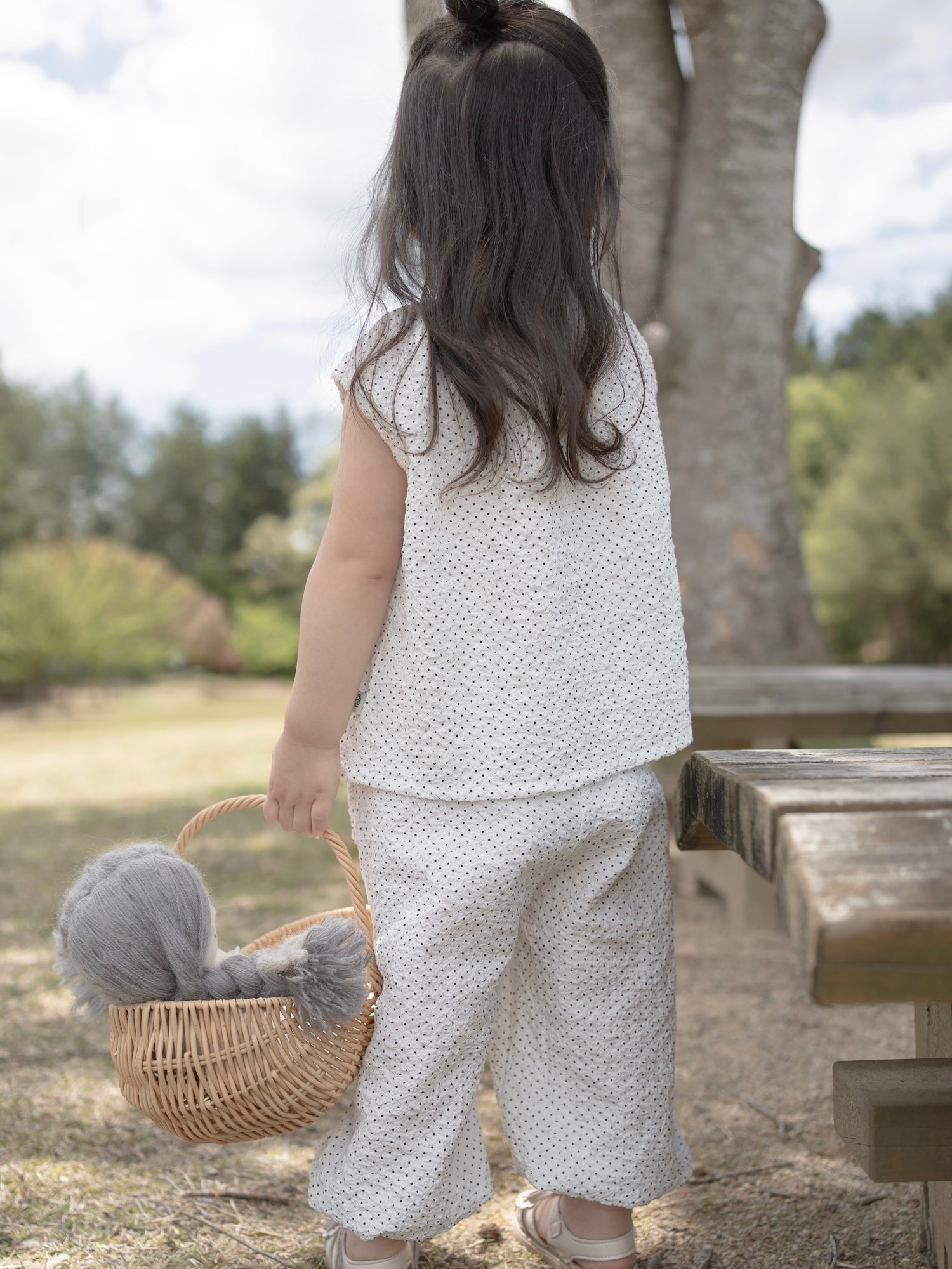 Dot crinkle jogger pants