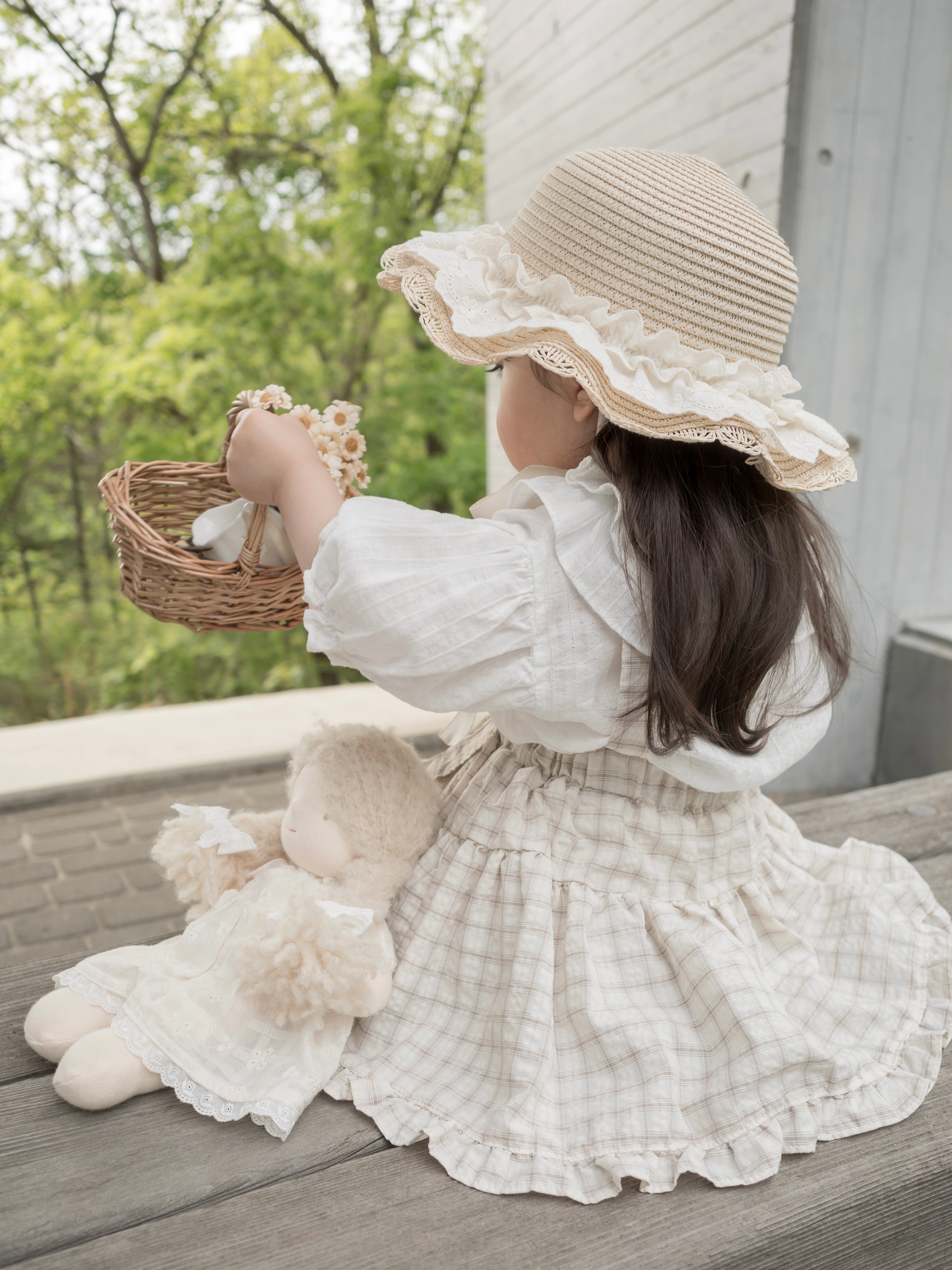 Pair check suspender skirt