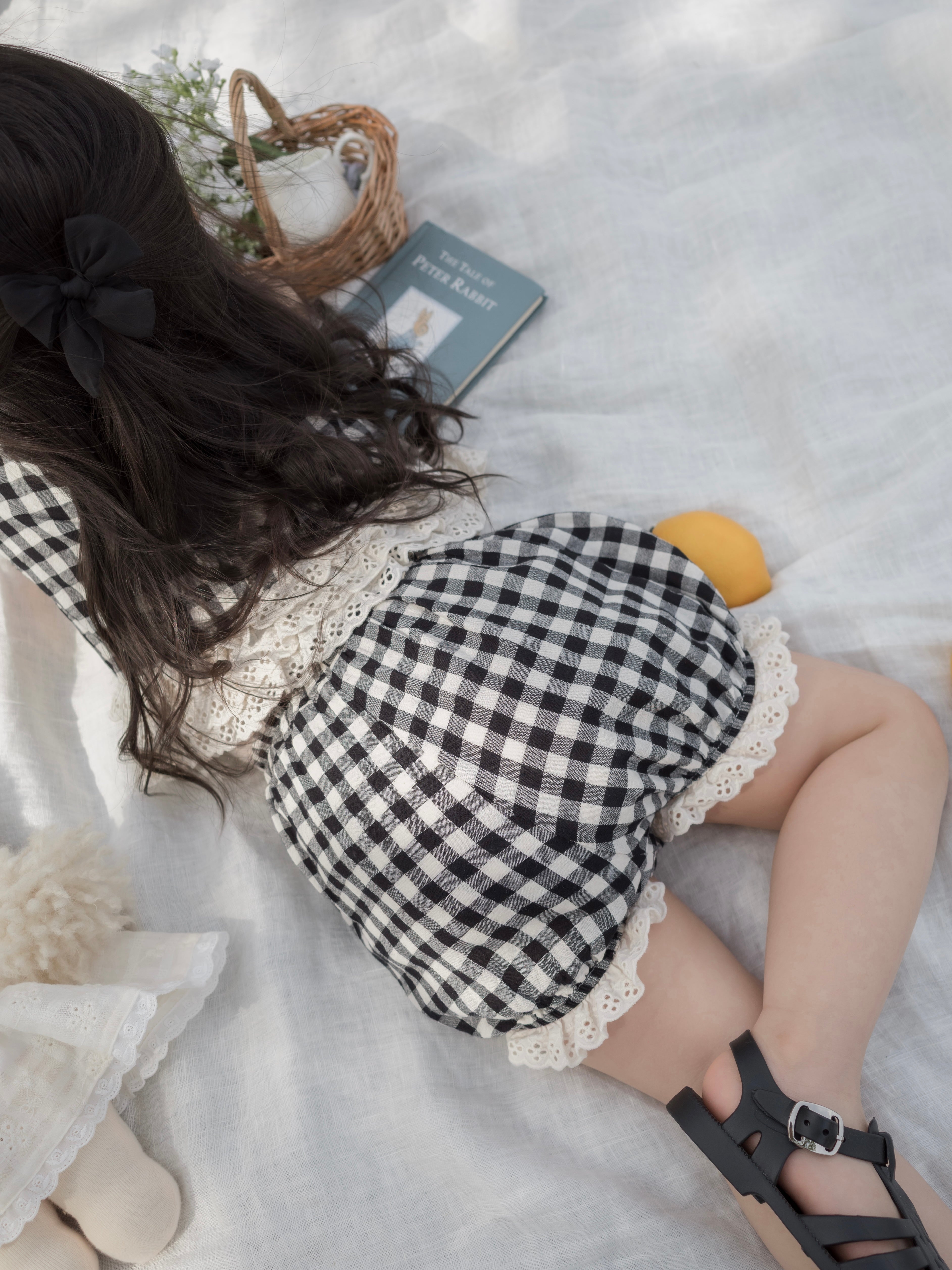 Check lace balloon pants