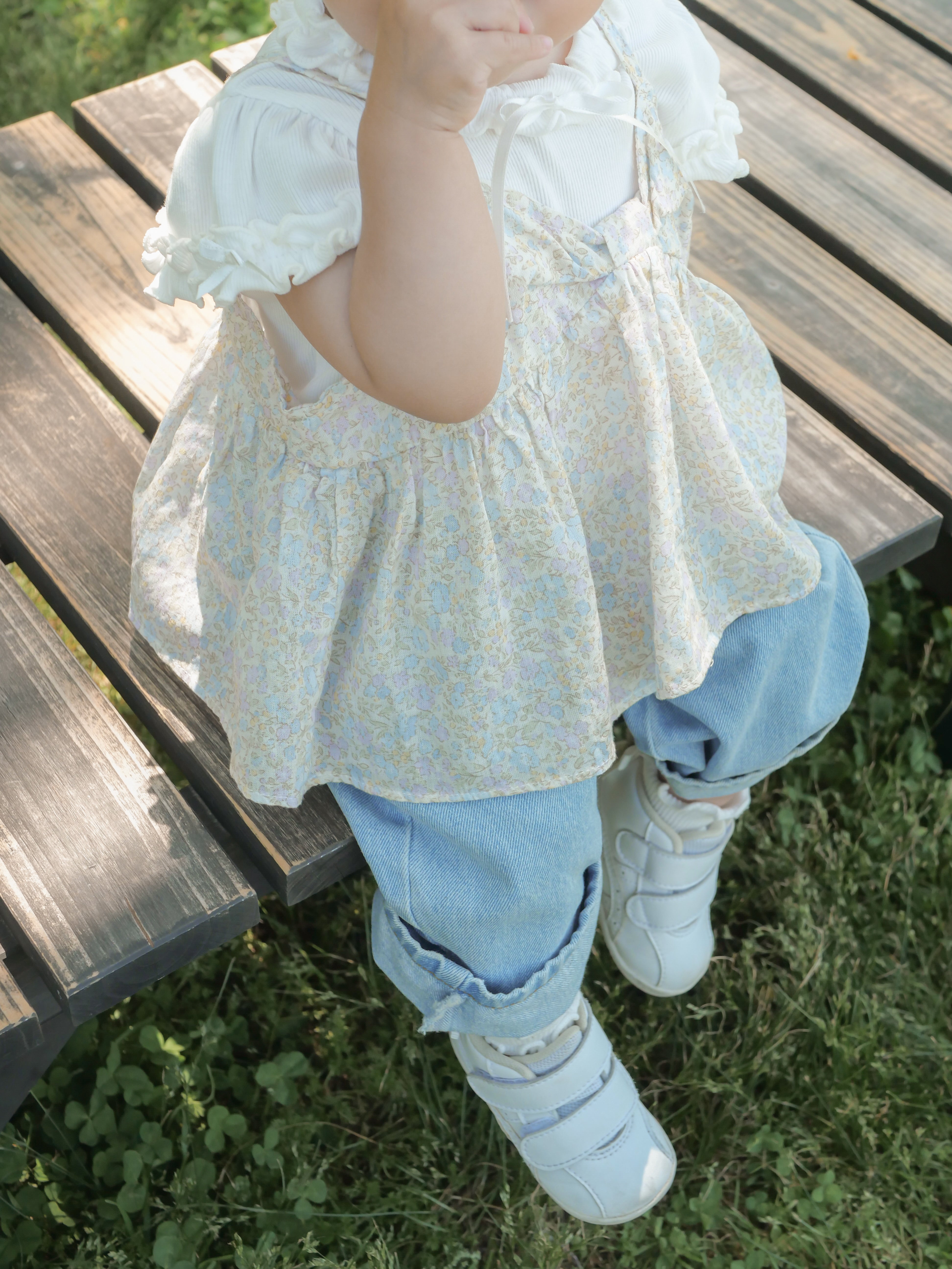 Flower ribbon camisole blouse