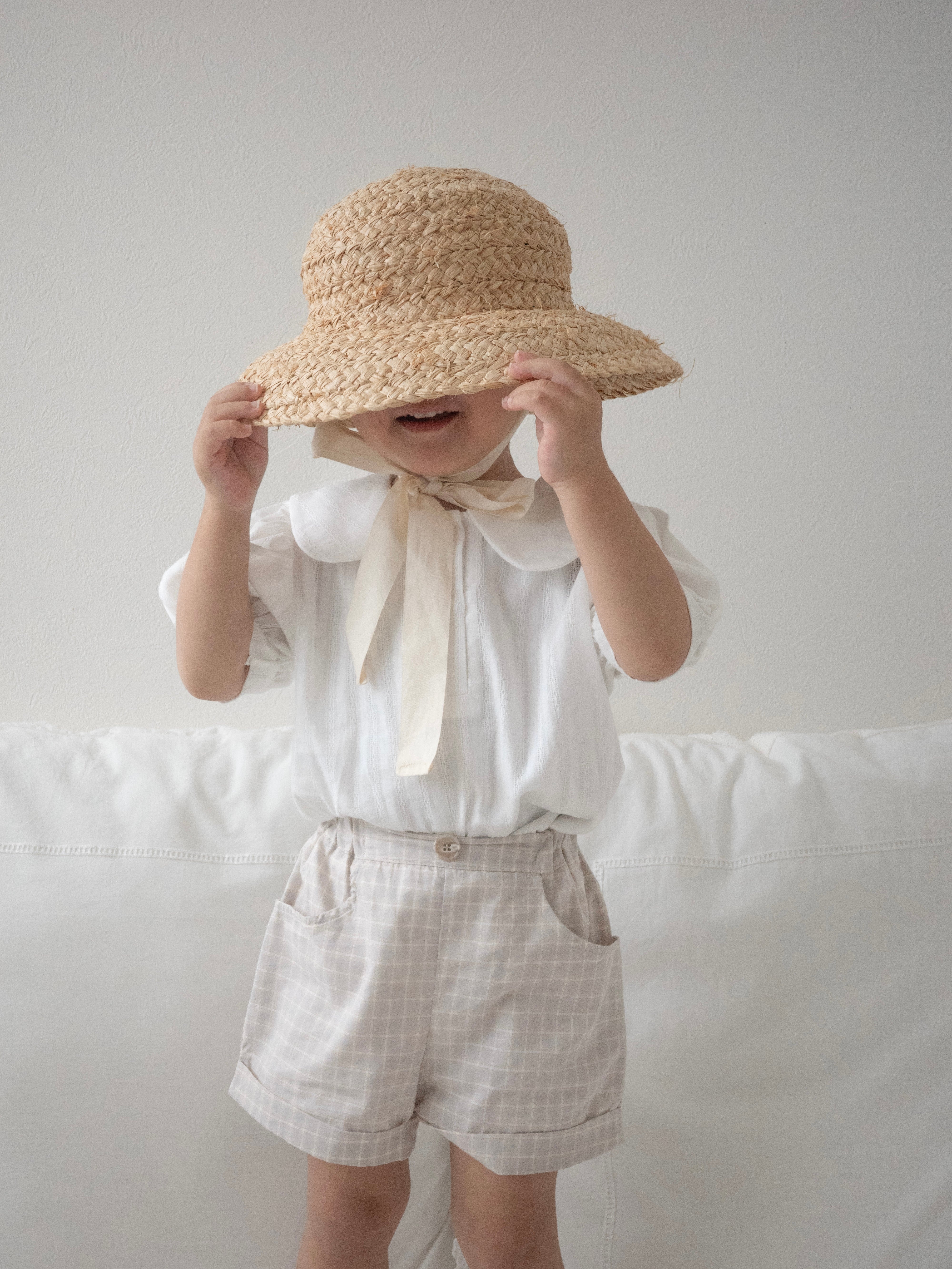 Seashell collar blouse
