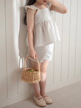 Seashell frill blouse