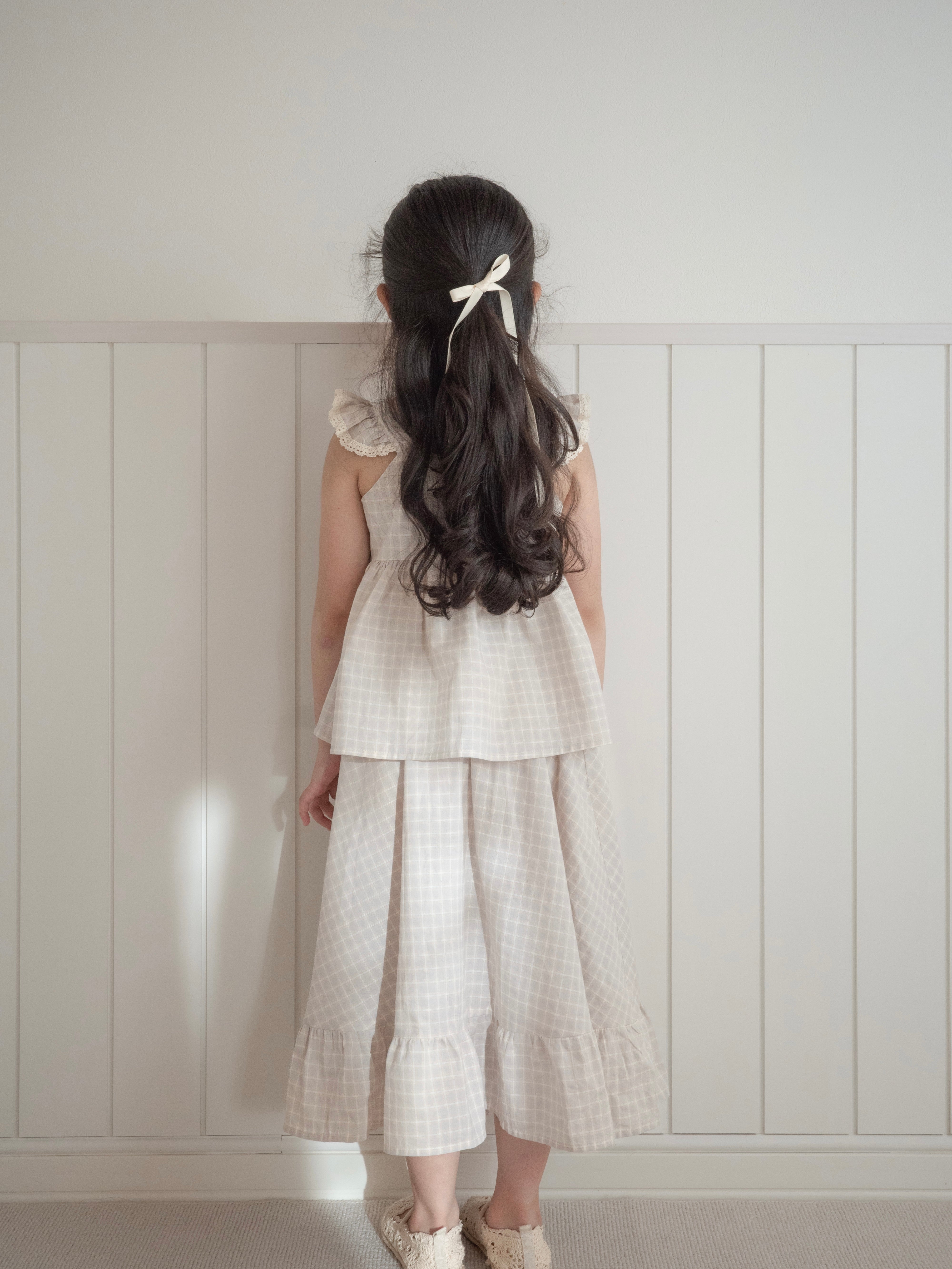 Seashell frill blouse