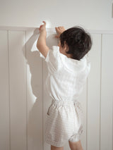 Seashell collar blouse