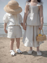 Seashell frill blouse