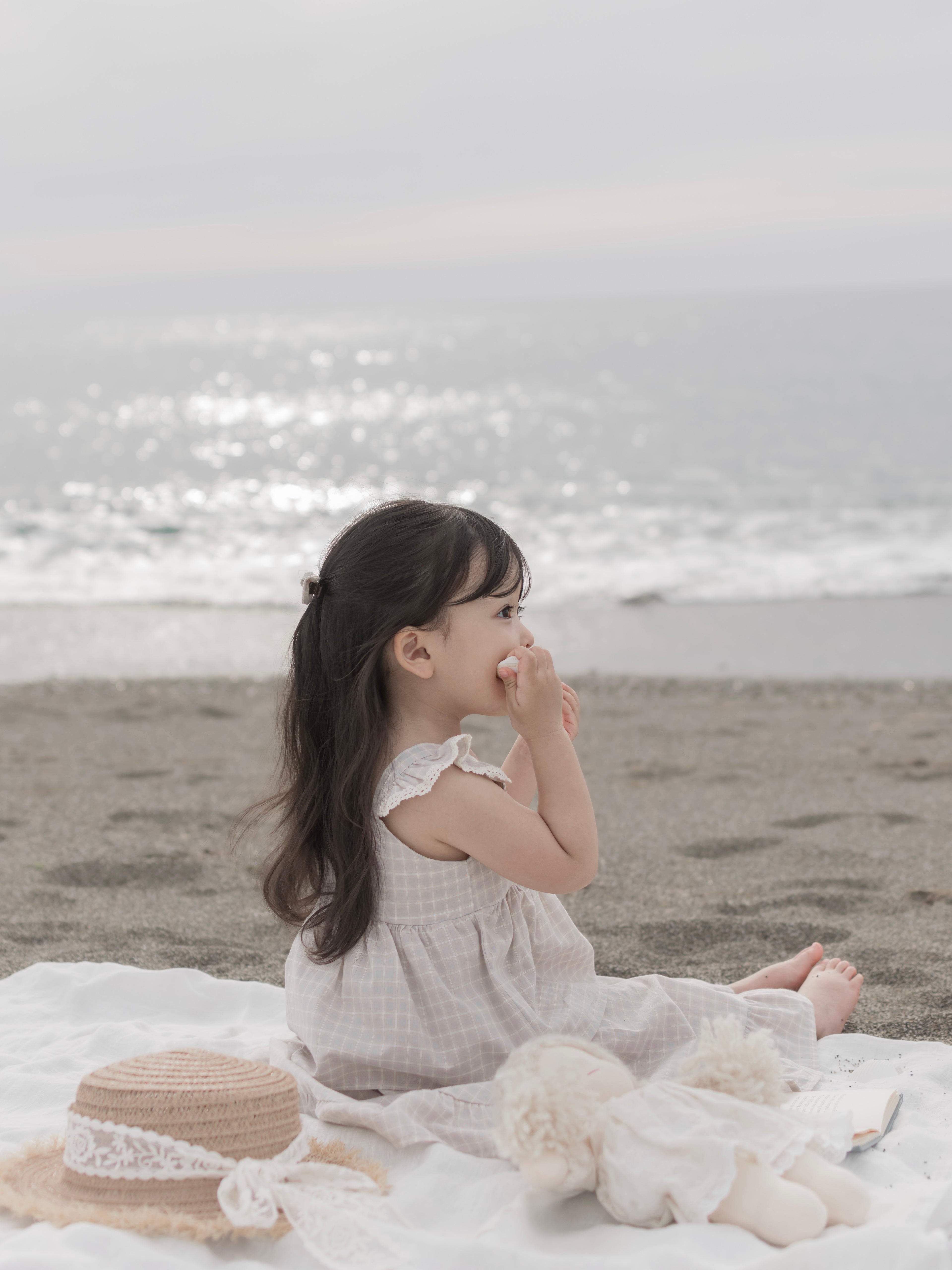 Seashell frill blouse