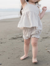 Seashell frill blouse
