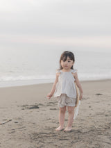 Seashell frill blouse